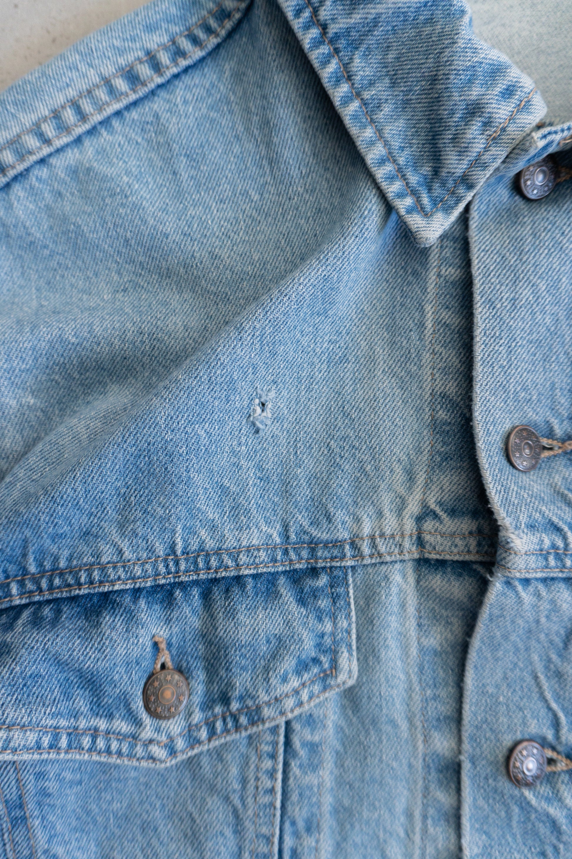 (L) VINTAGE DENIM TRUCKER JACKET