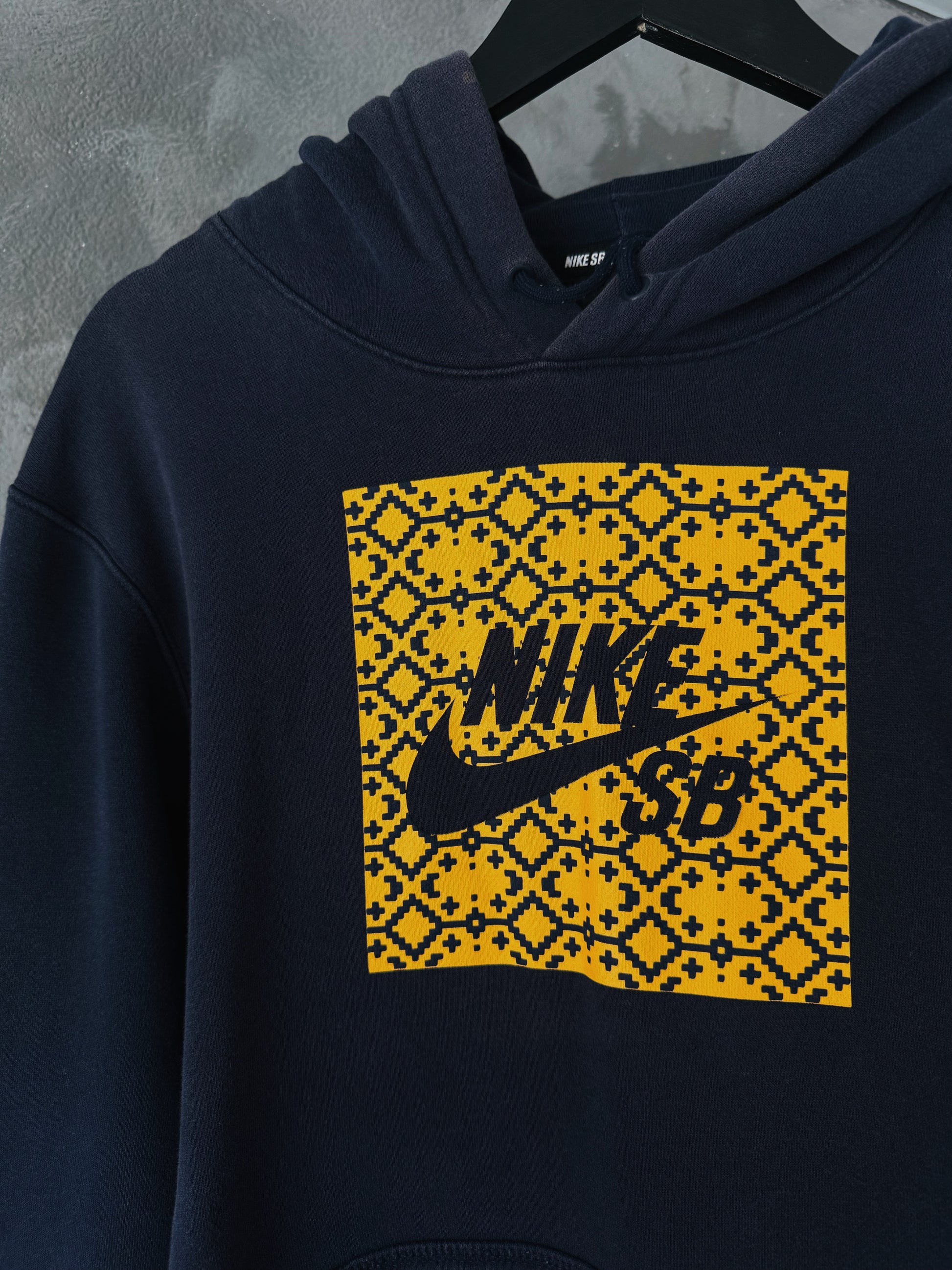 (M) NIKE HOODIE