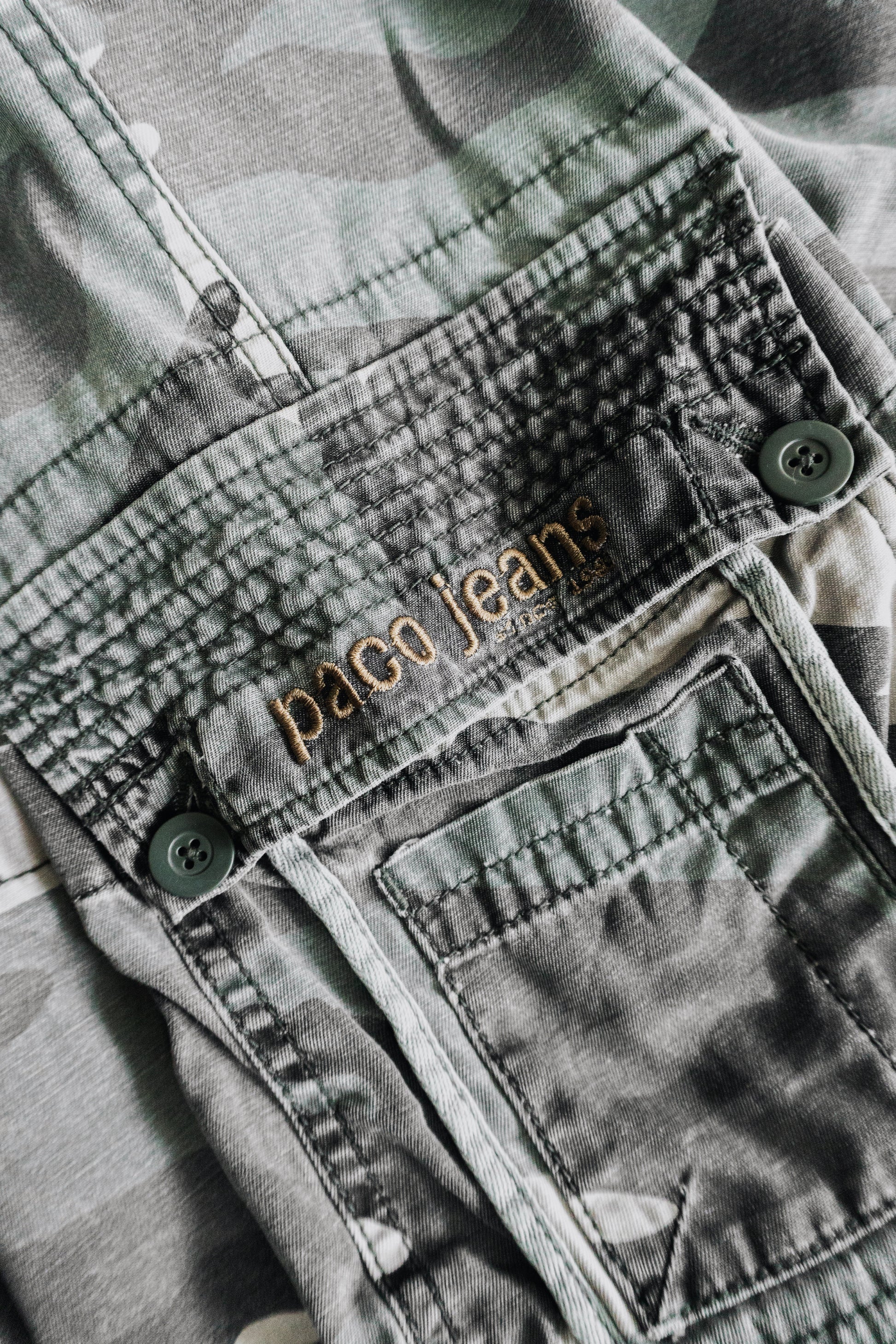 VINTAGE PACO JEANS CAMO JORT - 33