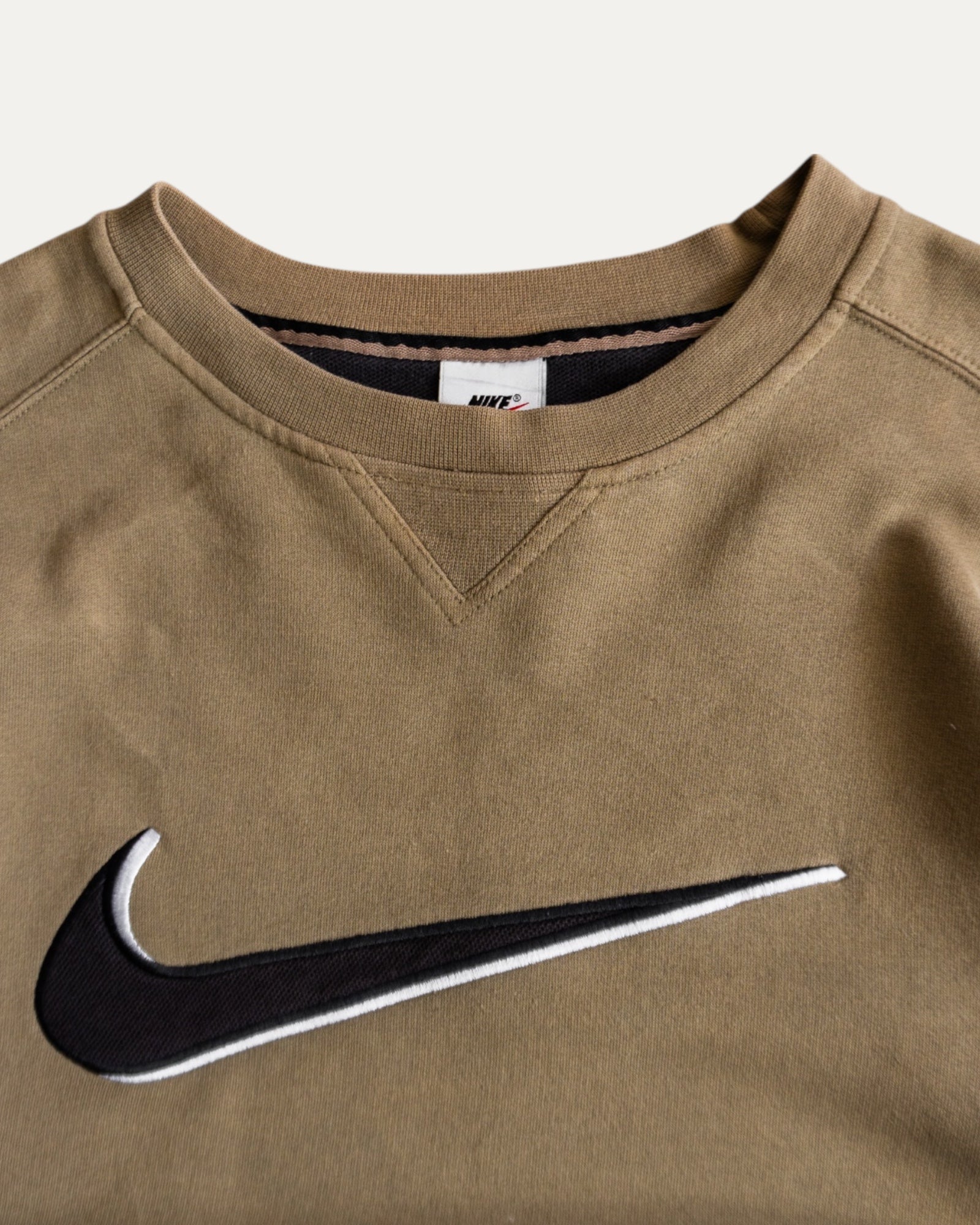 (FIT L) 90’S VINTAGE NIKE CREWNECK