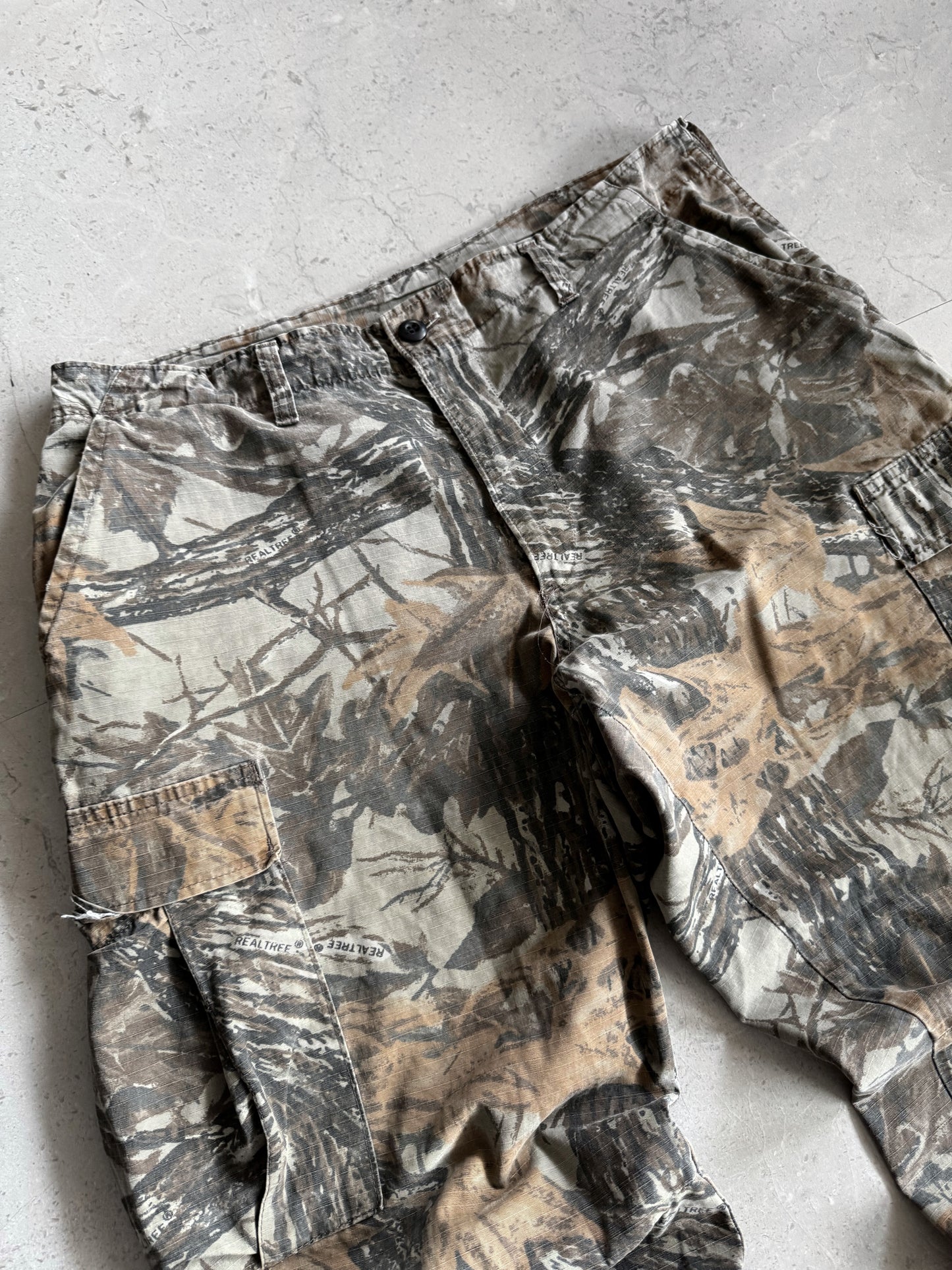 VINTAGE REALTREE CAMO PANTS (36x32)