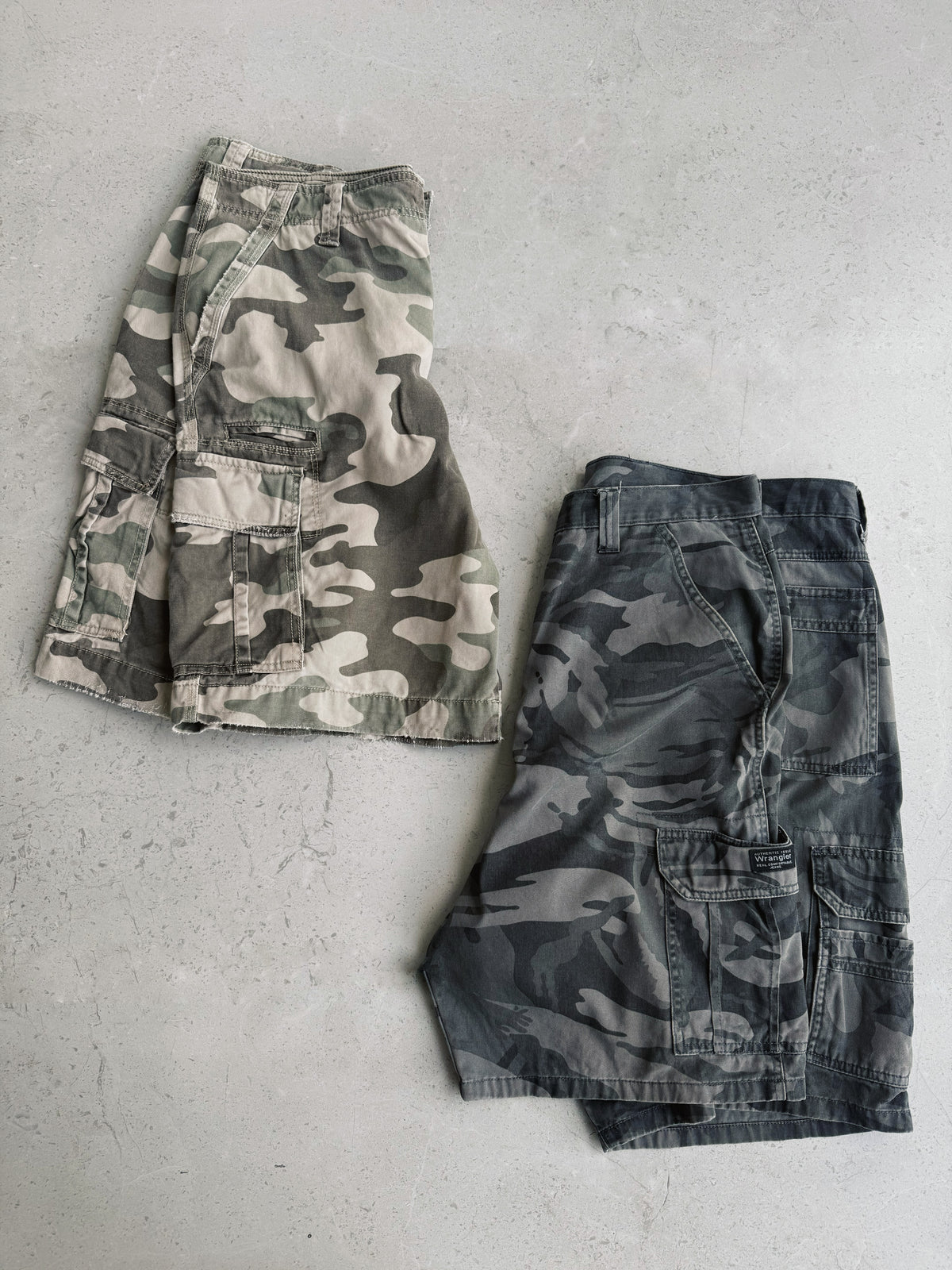 VINTAGE CAMO CARGO JORT - 34