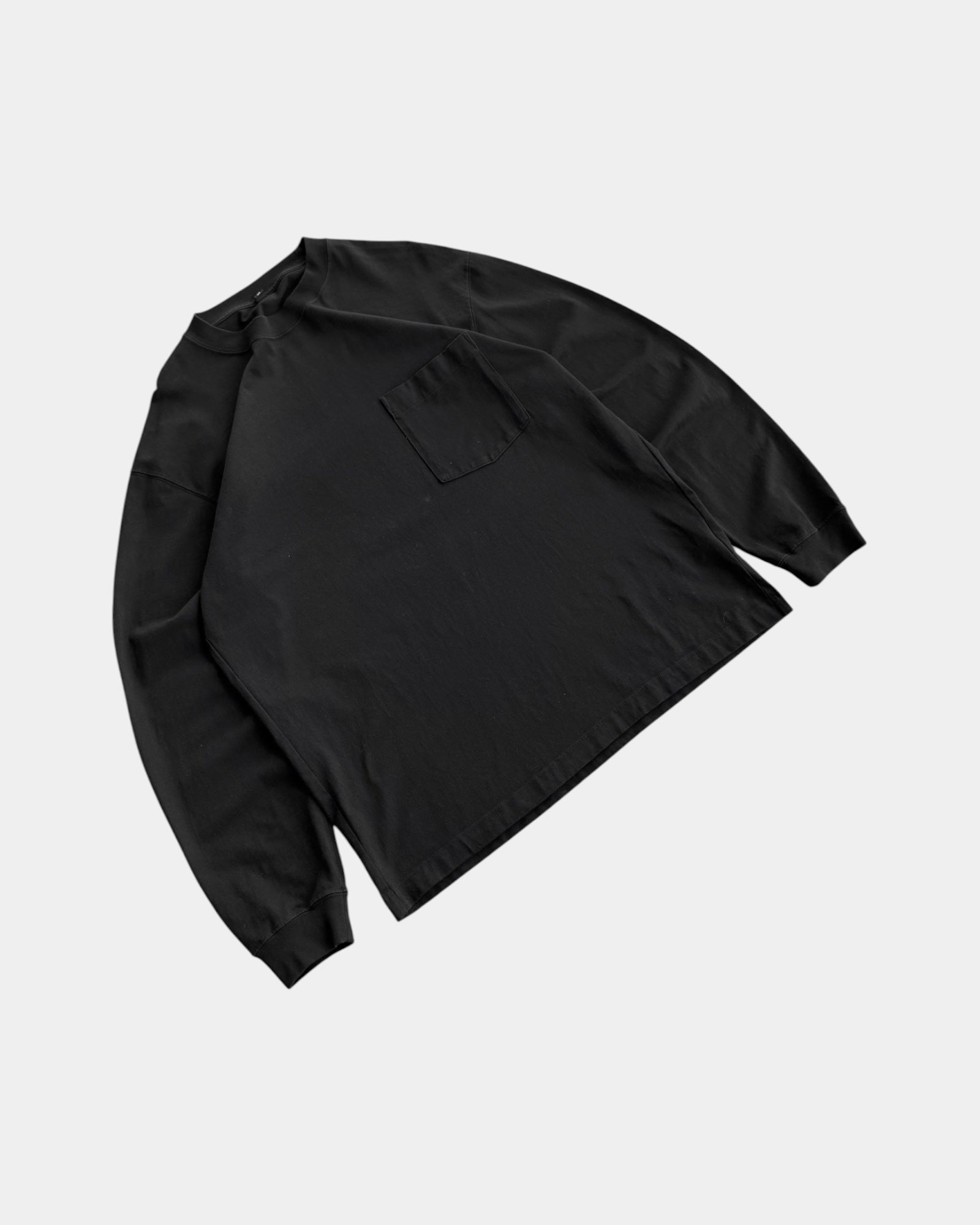 (L) UNIQLO BLACK LONG SLEEVE