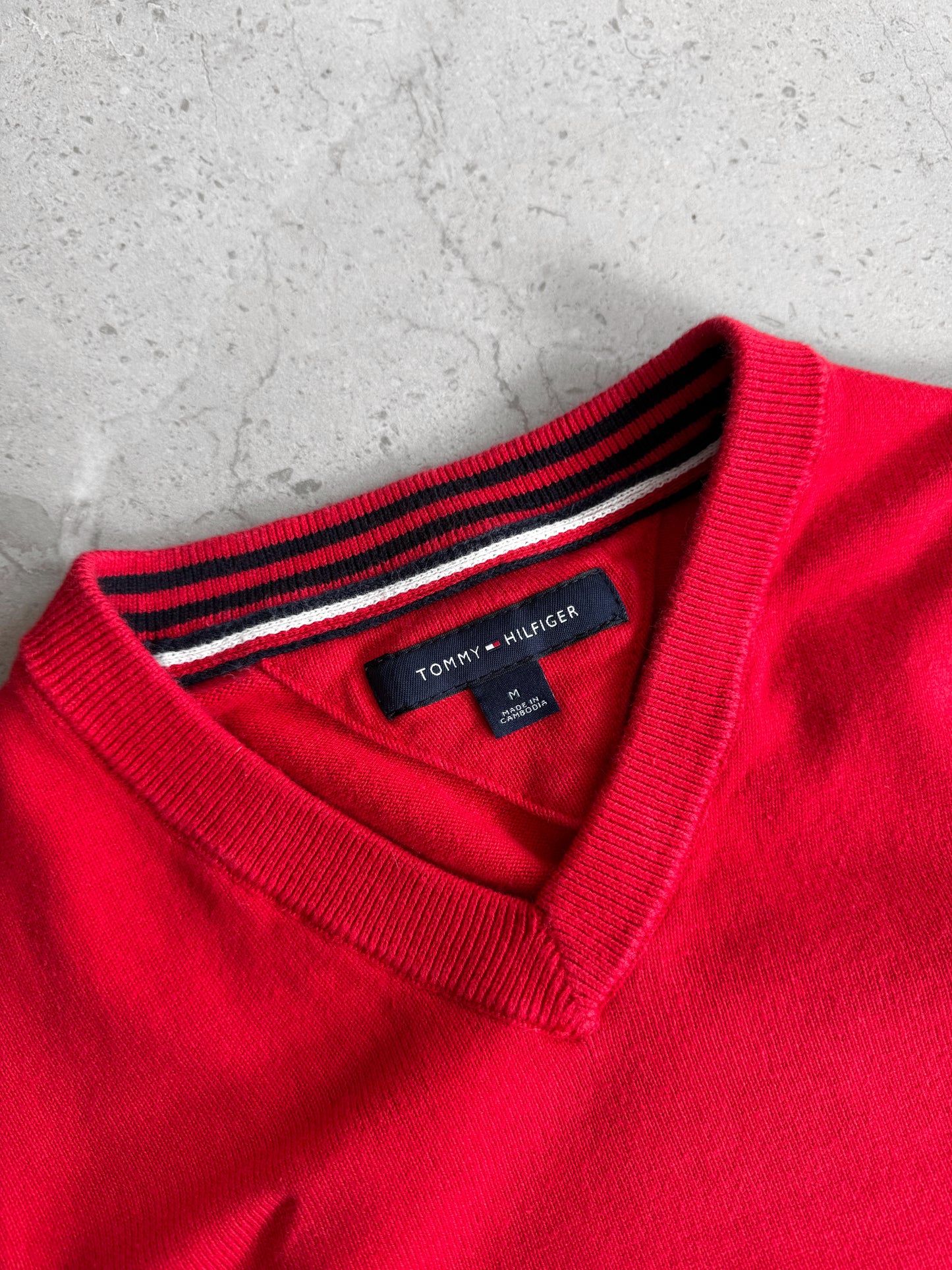 (M) TOMMY HILFIGER SWEATER