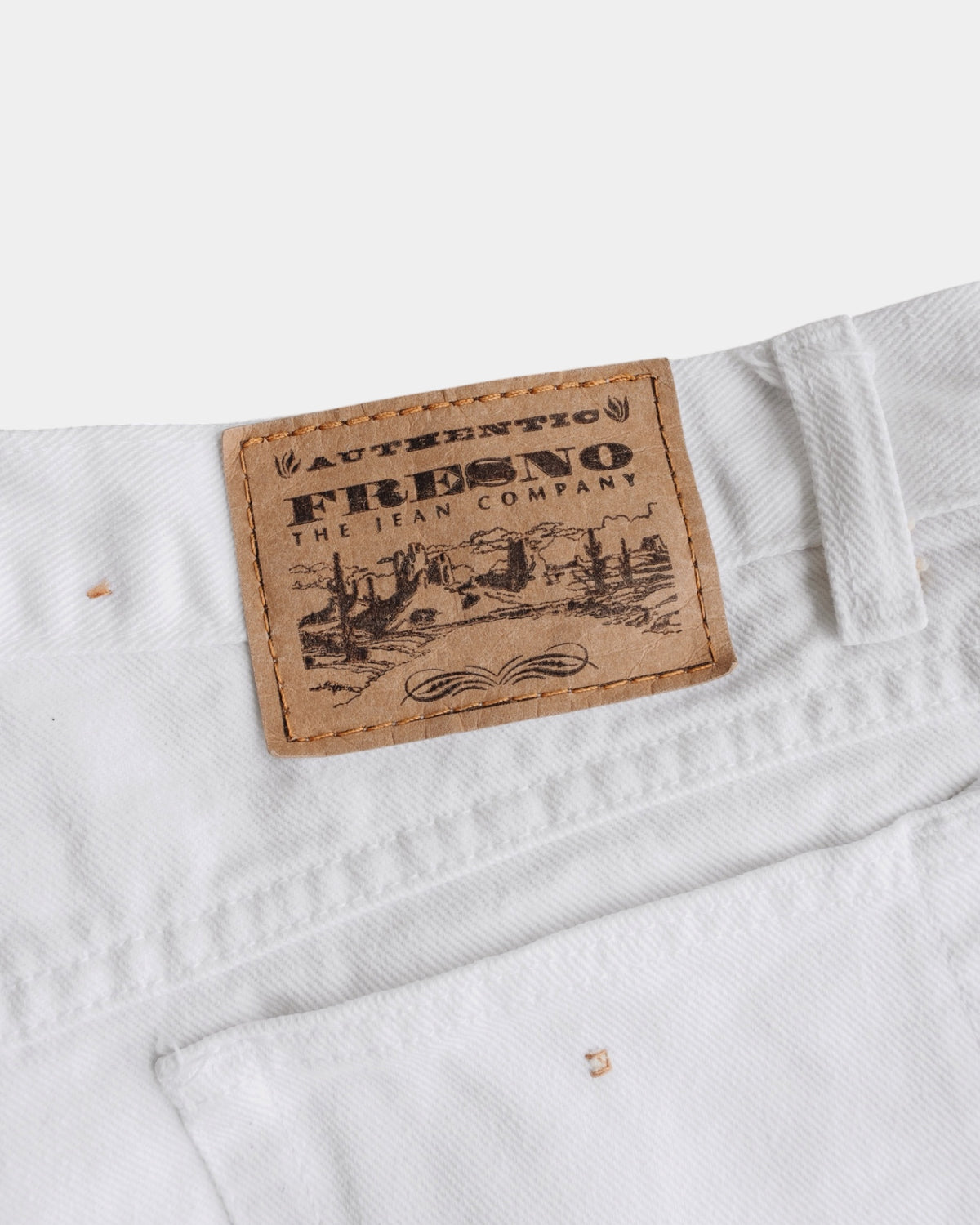 VINTAGE FRESNO DENIM WHITE SHORT - 28