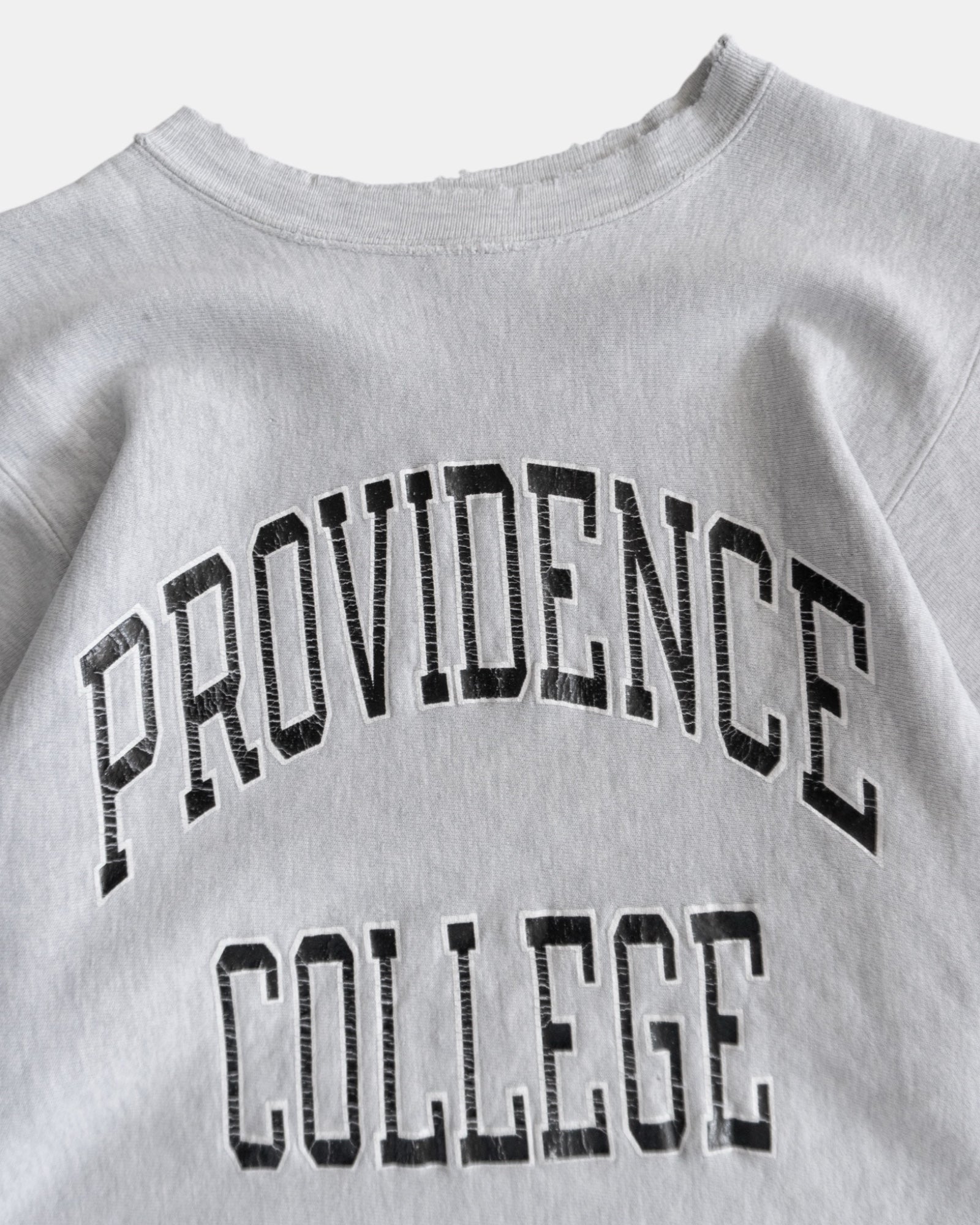 (M) 90’S VINTAGE CHAMPION PROVIDENCE COLLEGE CREWNECK