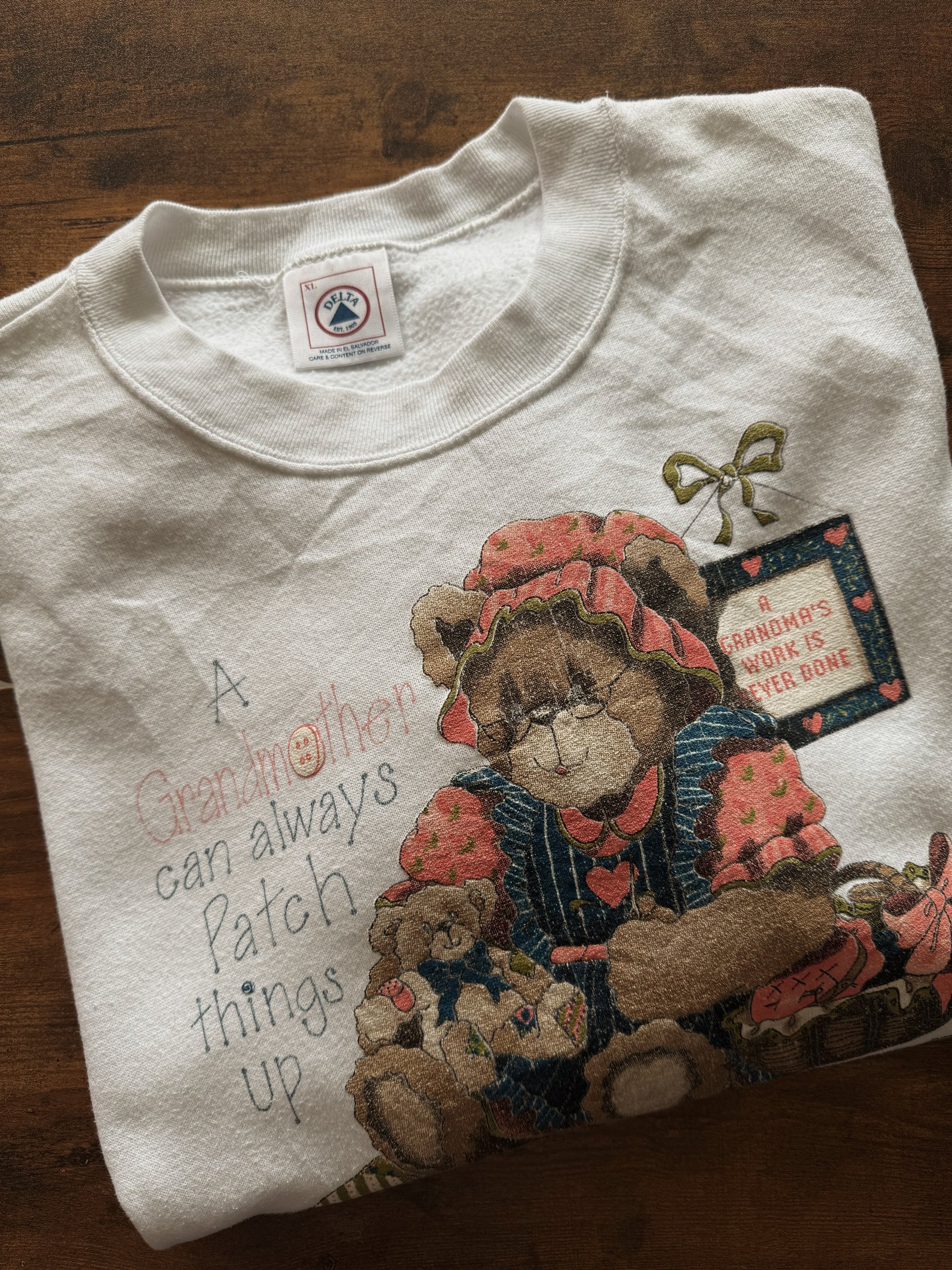 (L/XL) 90’S VINTAGE GRANDMOTHER COZY CREWNECK