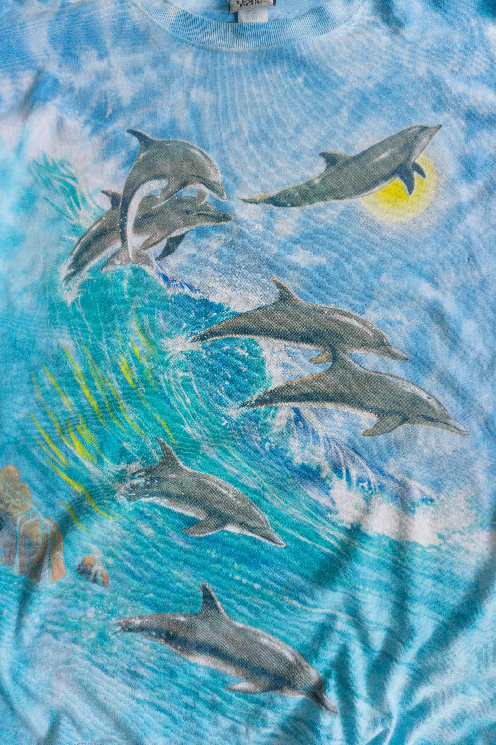 (XL) VINTAGE LIQUID BLUE DOLPHIN AOP OCEAN TEE