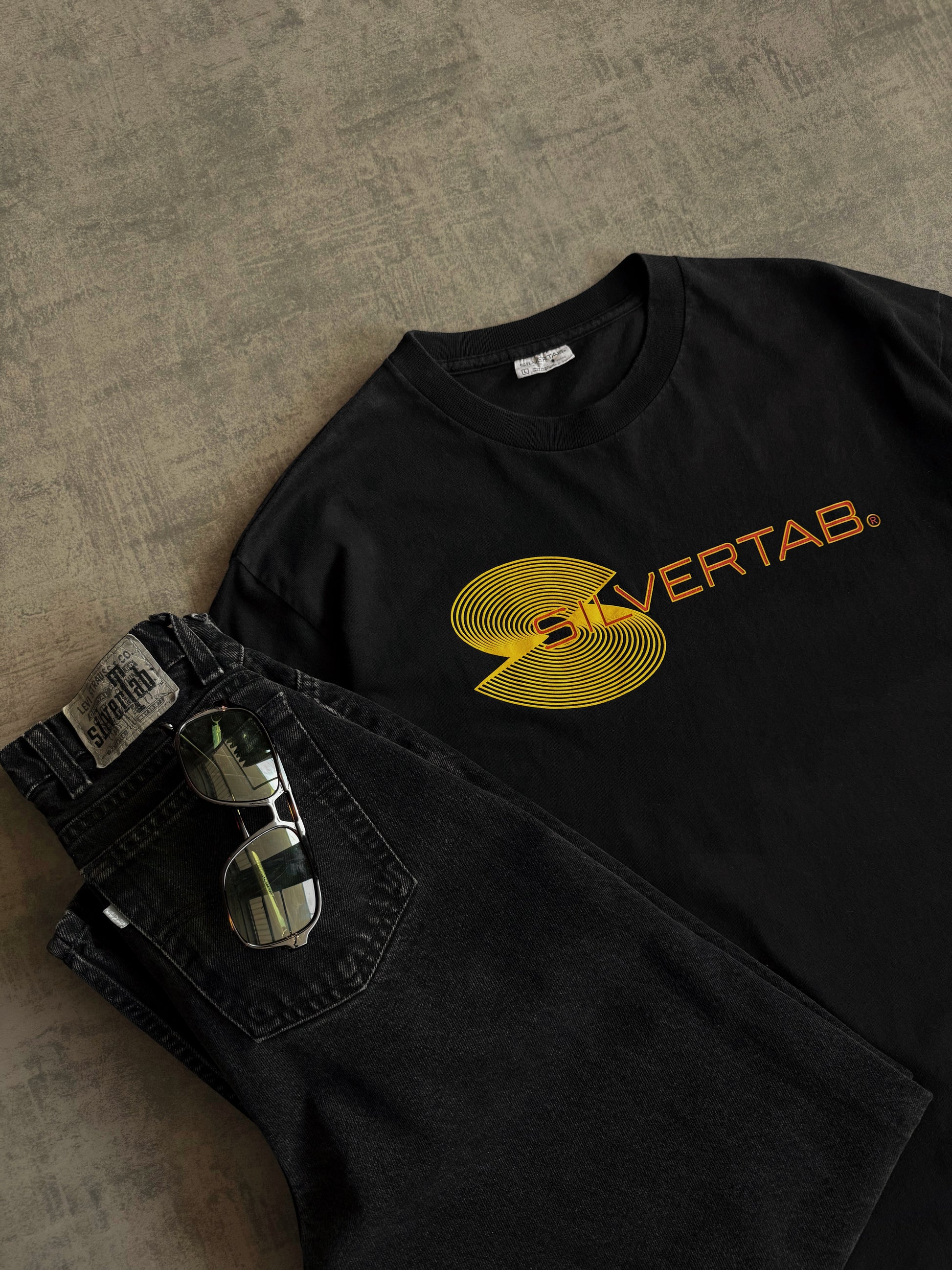 (L) VINTAGE LEVIS SILVER TAB TEE