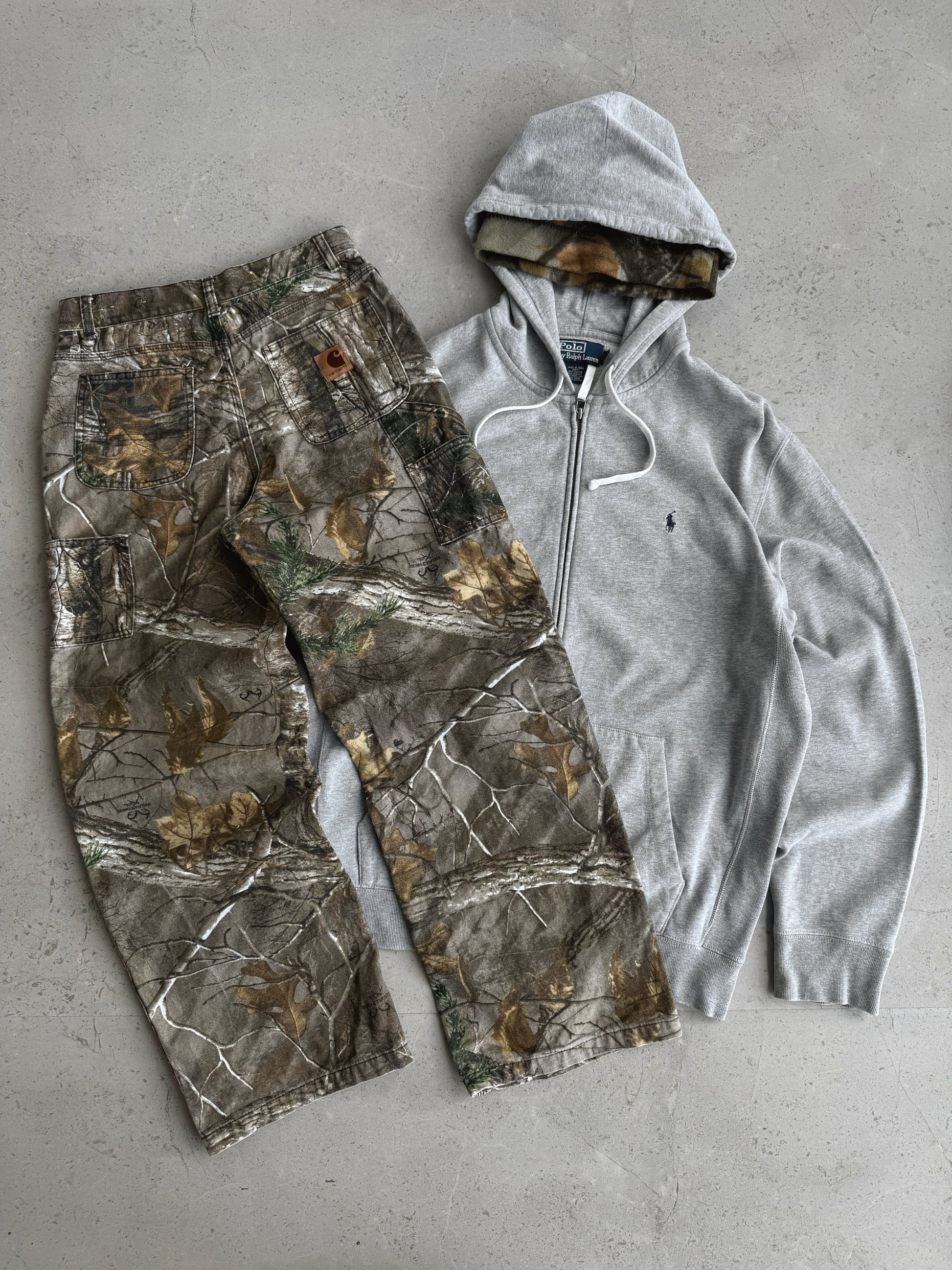 VINTAGE CARHARTT REALTREE CAMO PANTS