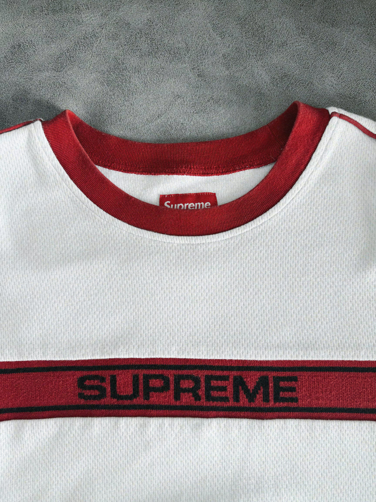 (L) SUPREME CHEST STRIPE TEE