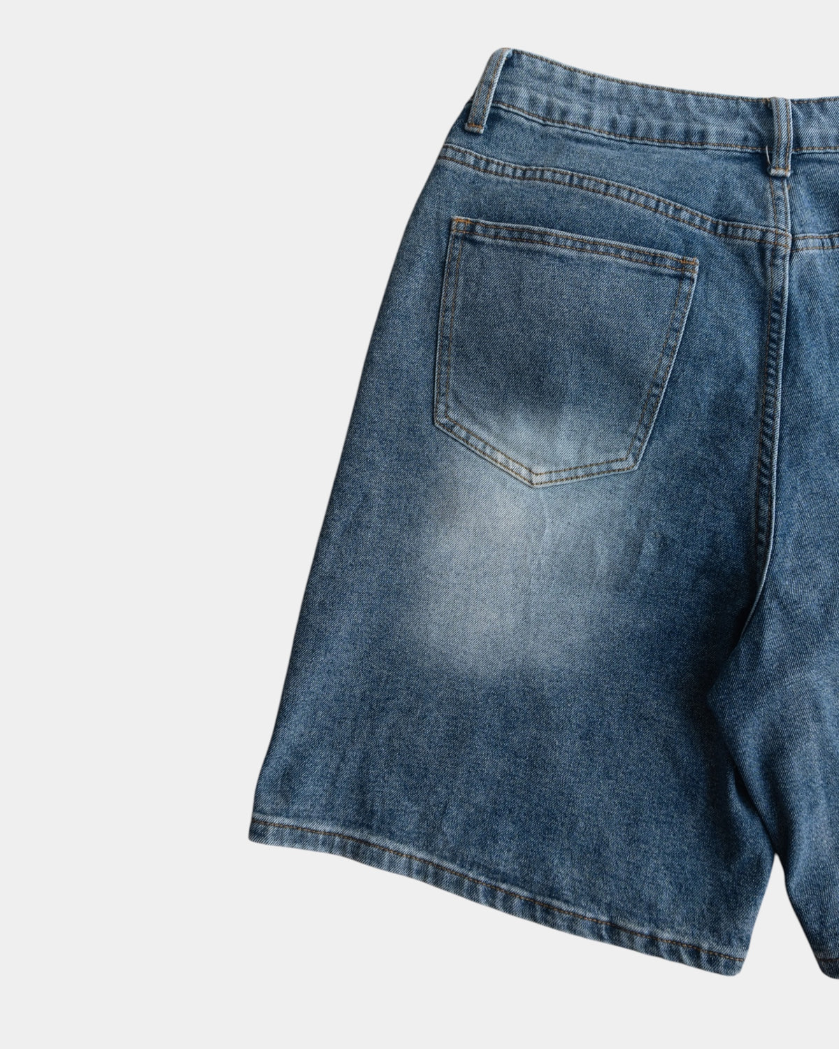 WASHED DENIM SHORT - 32