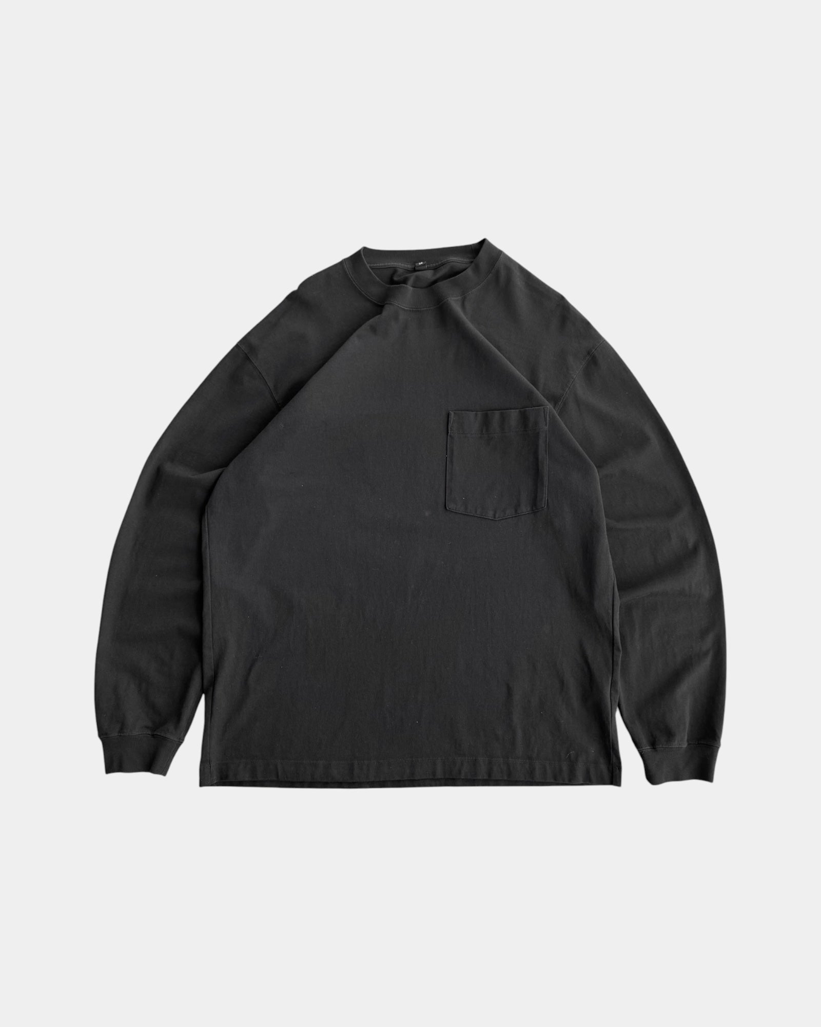 (L) UNIQLO BLACK LONG SLEEVE