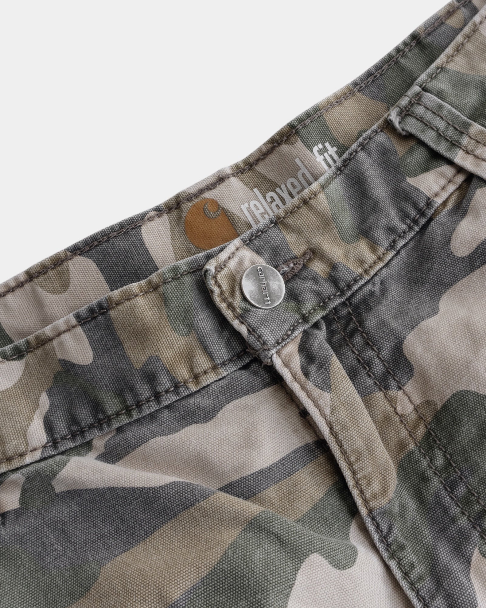 VINTAGE CARHARTT CAMO CARGO JORT - 36