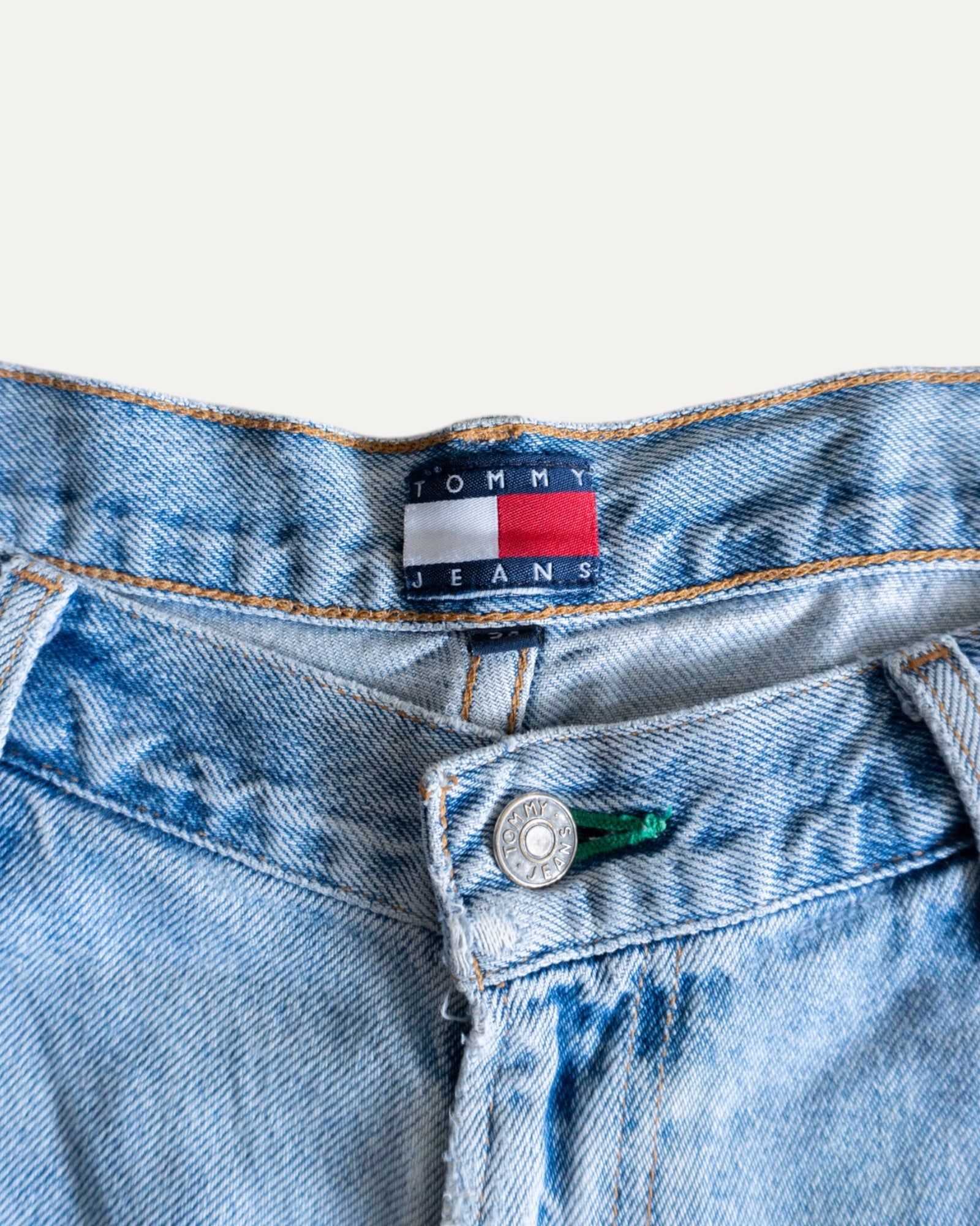 VINTAGE TOMMY JEANS CARPENTER JORTS - 34