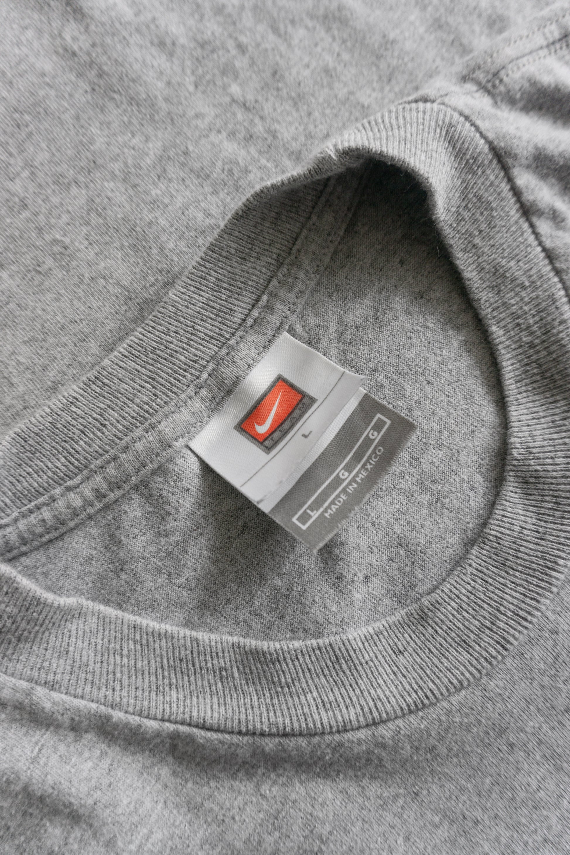 (L) VINTAGE NIKE CANDICE BASKETBALL TEE