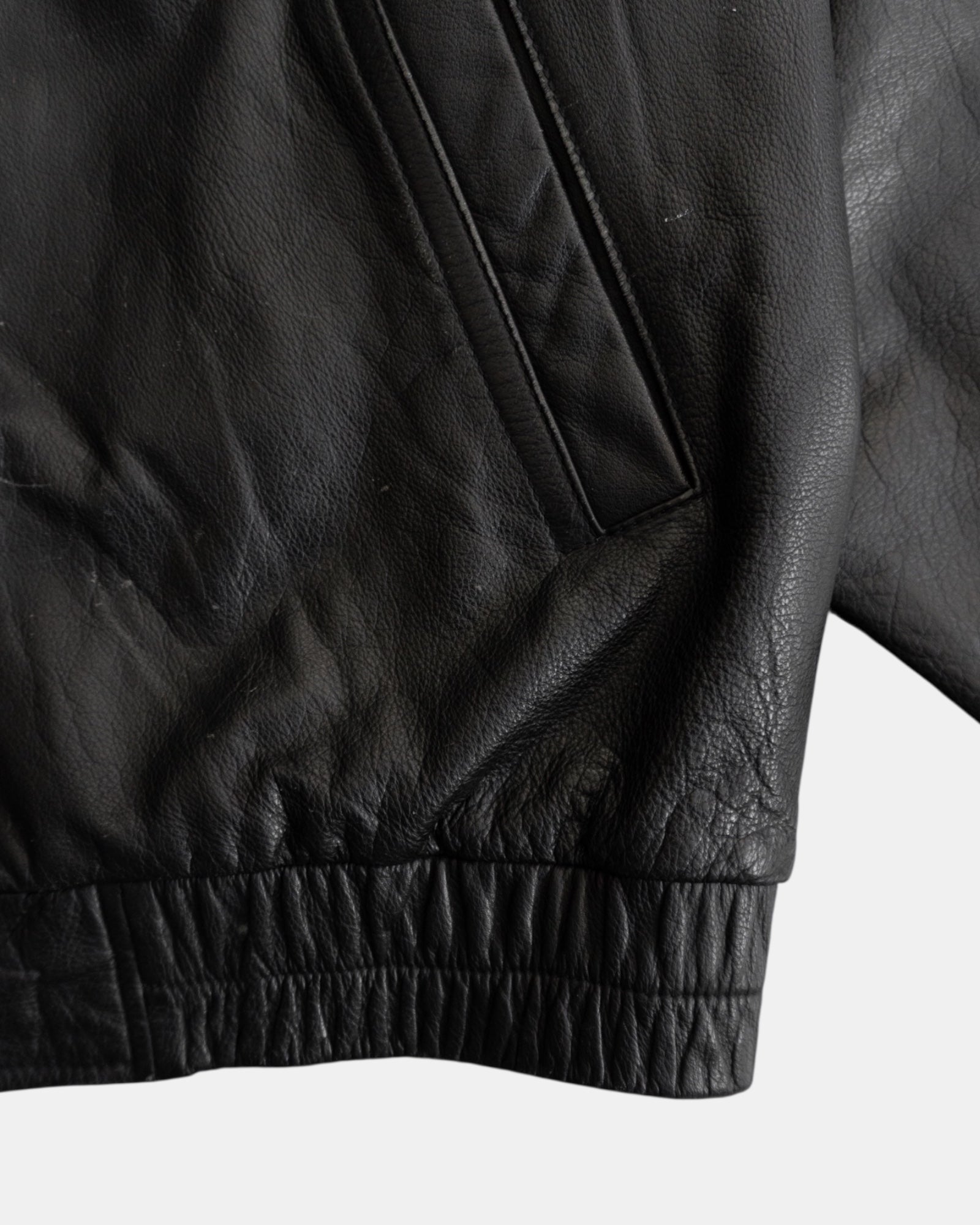 (XL) VINTAGE S.T JOHN’S BAY BOMBER LEATHER JACKET