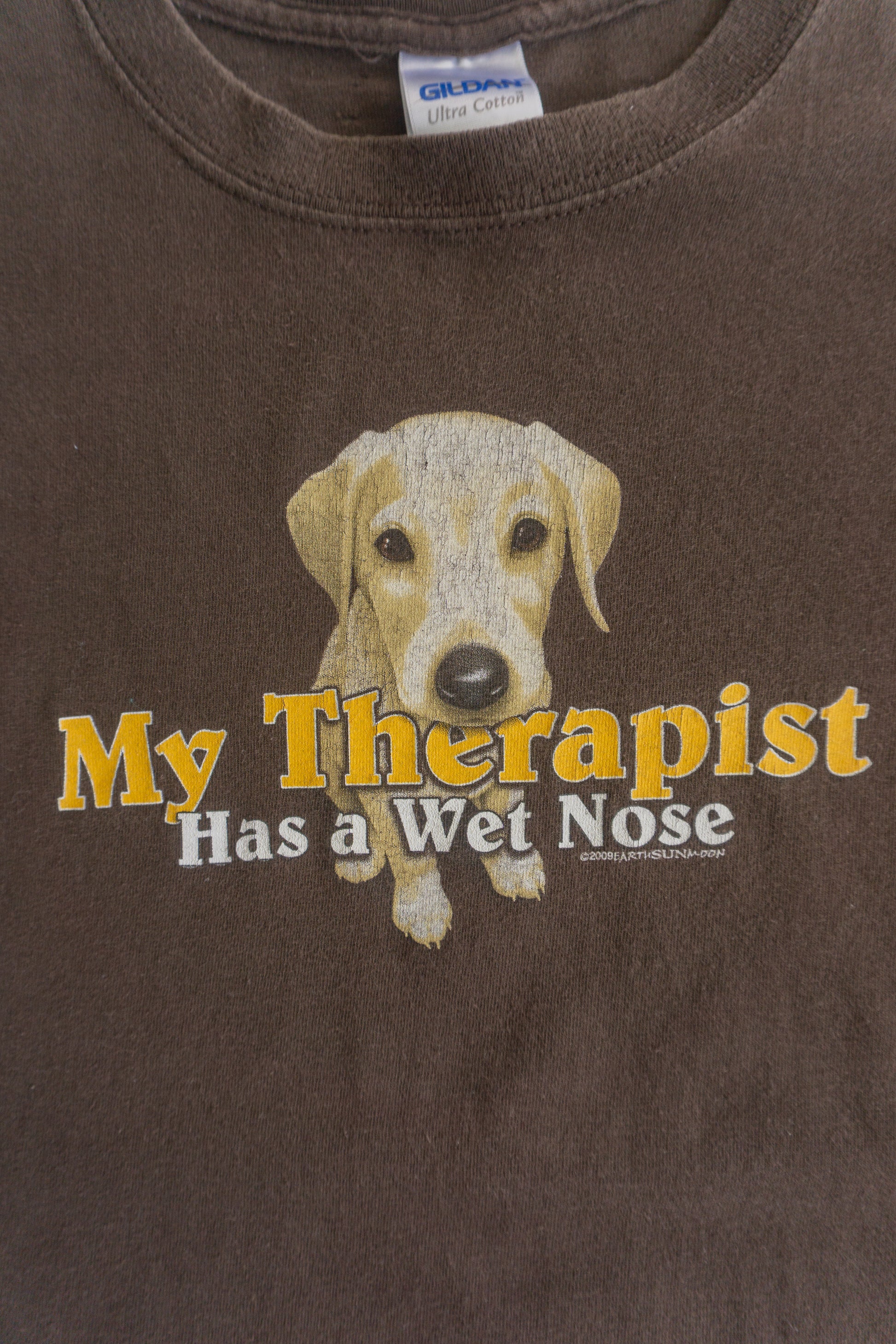 (L) VINTAGE “MY THERAPIST HAS A WET NOSE” TEE