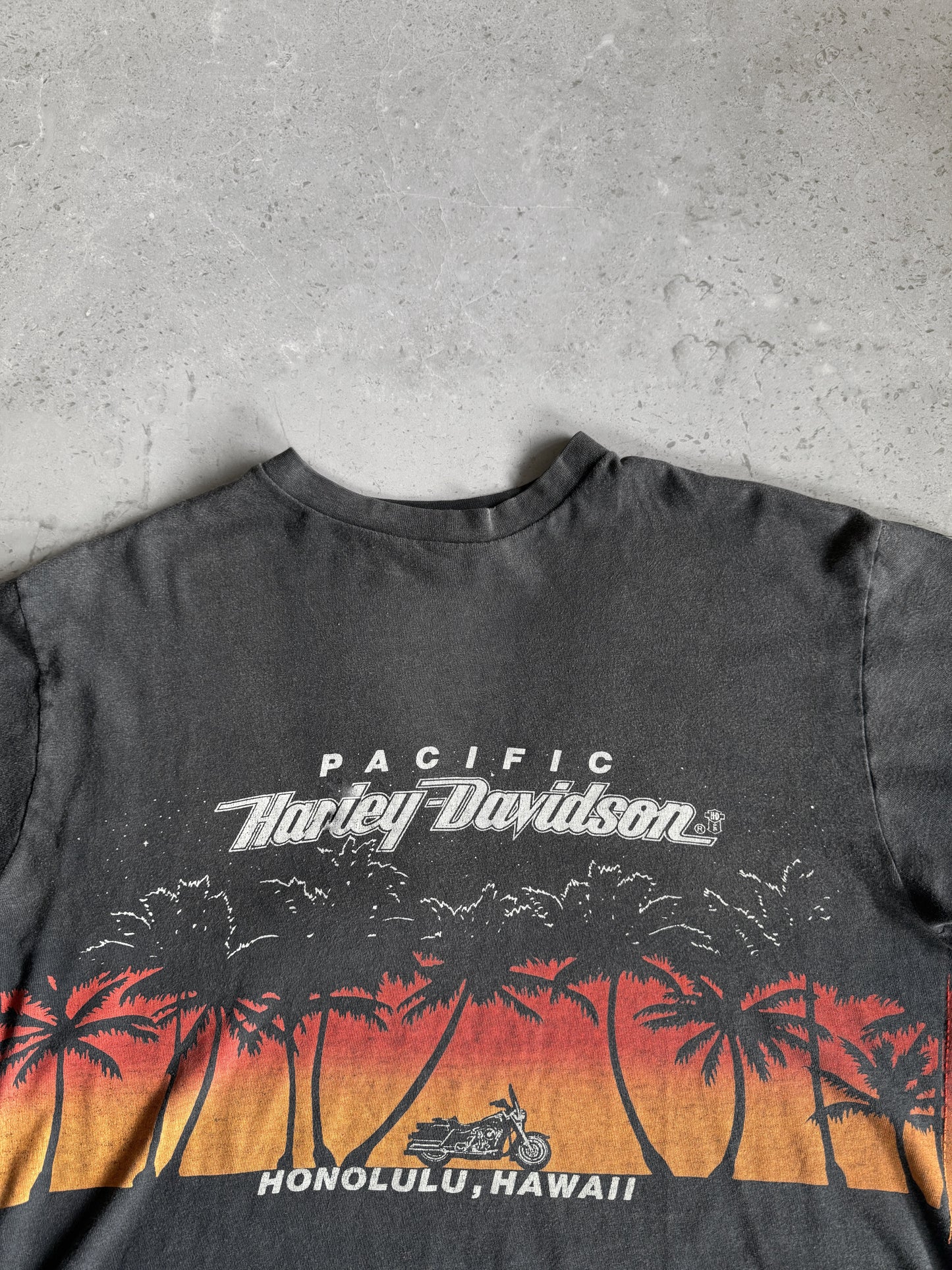 (M) 90’s Vintage Harley Davidson Faded Tee