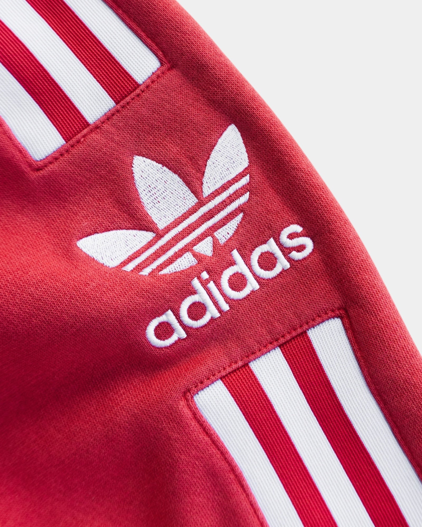 (S) ADIDAS THREEFOIL FADED HOODIE