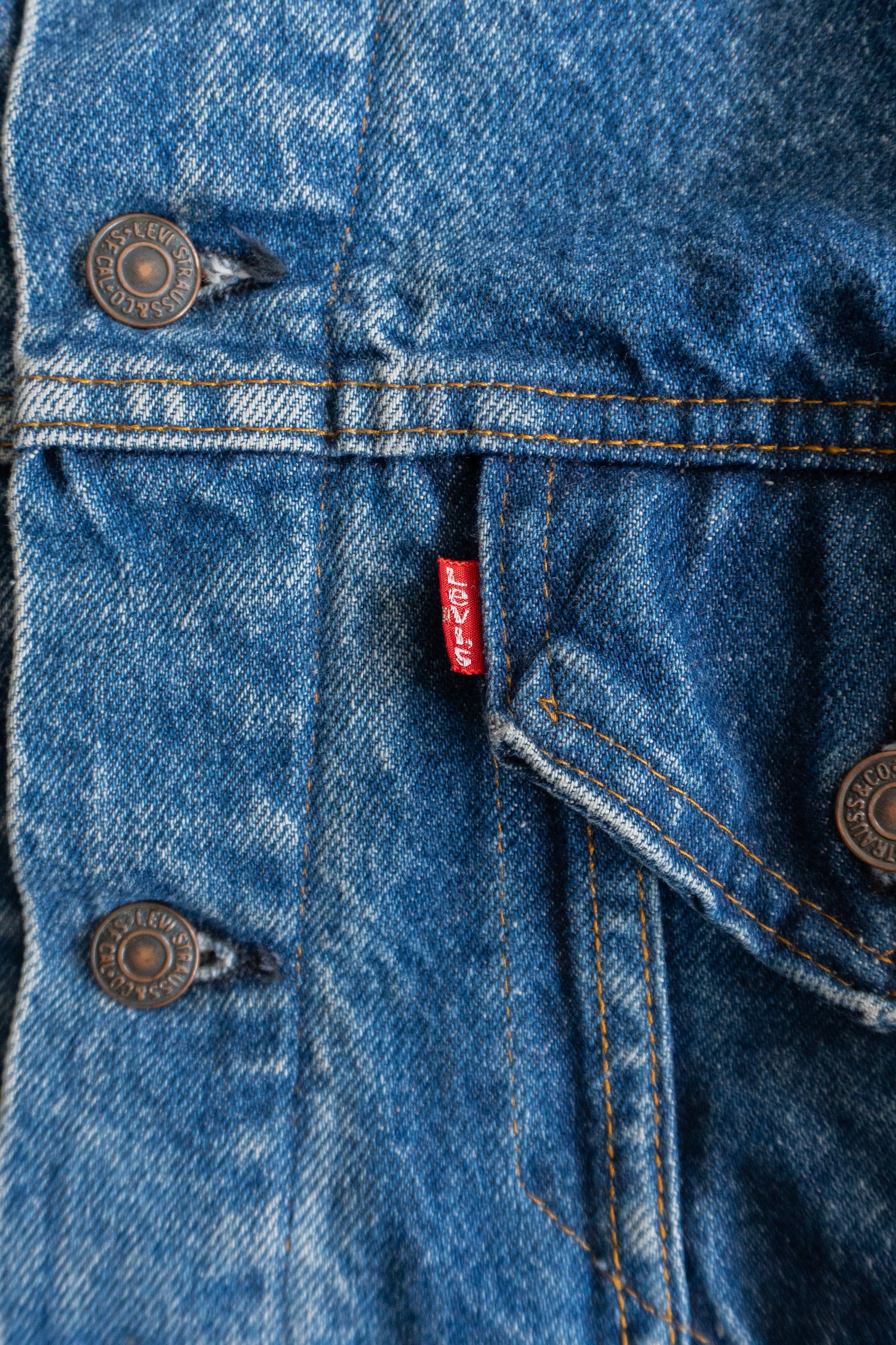 (M) 1980’S VINTAGE LEVIS TRUCKER DENIM JACKET