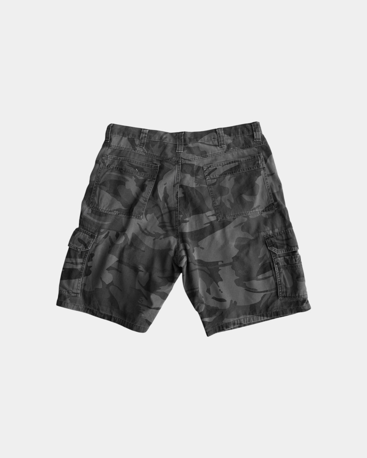 VINTAGE WRANGLER CAMO CARGO JORT - 34