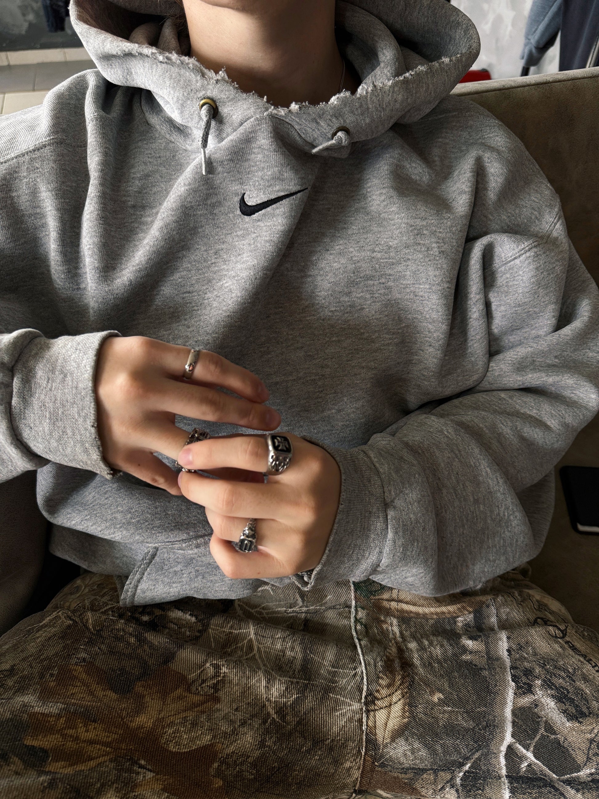 (XL) 90’S VINTAGE NIKE CENTER SWOOSH HOODIE