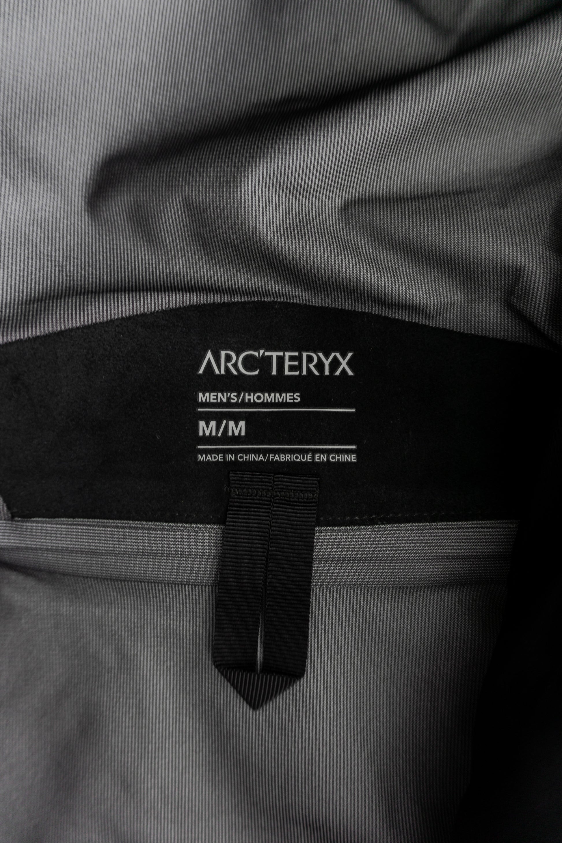 (M) ARC’TERYX BETA LT GORETEX JACKET (NEW)