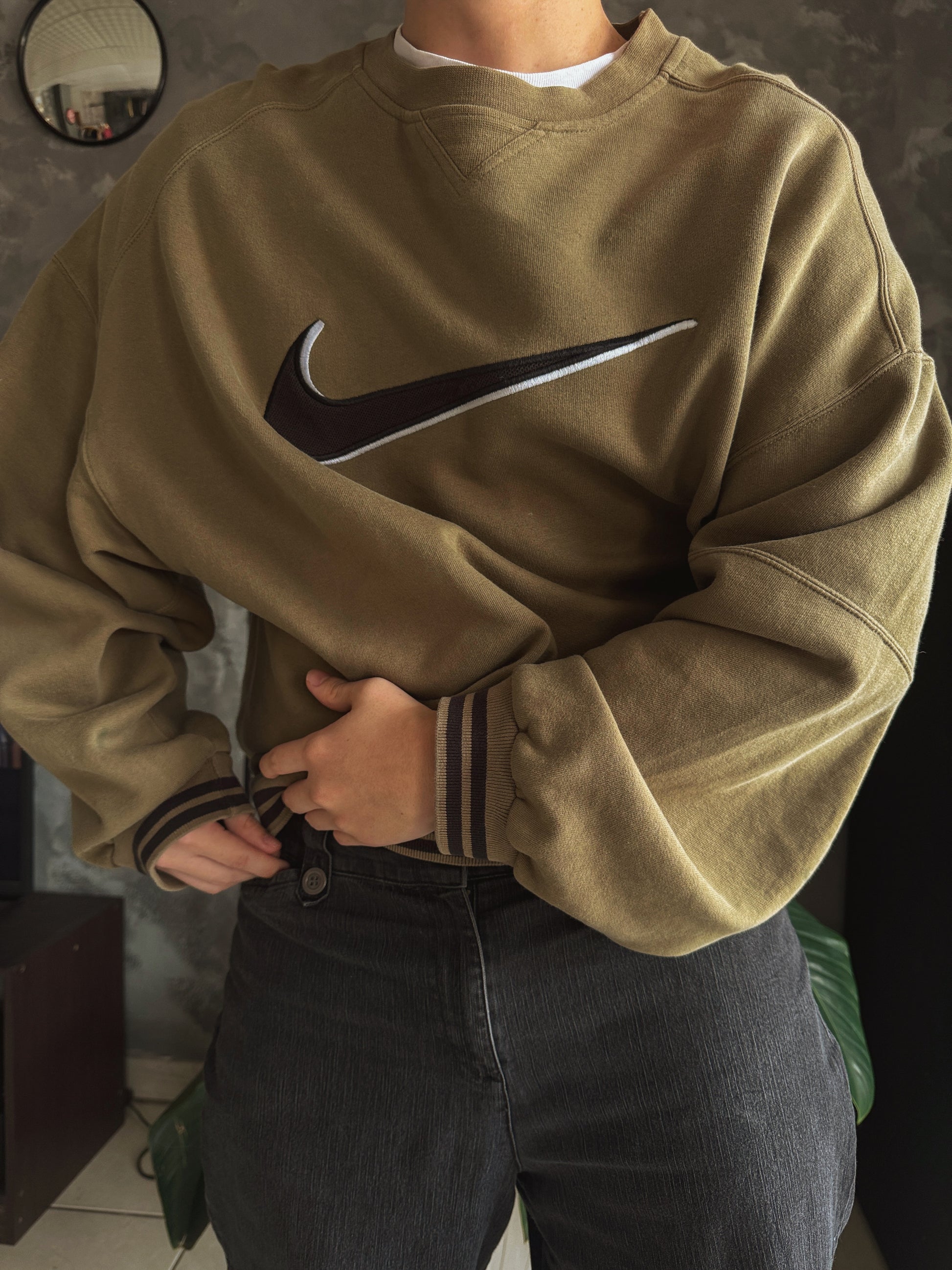(FIT L) 90’S VINTAGE NIKE CREWNECK