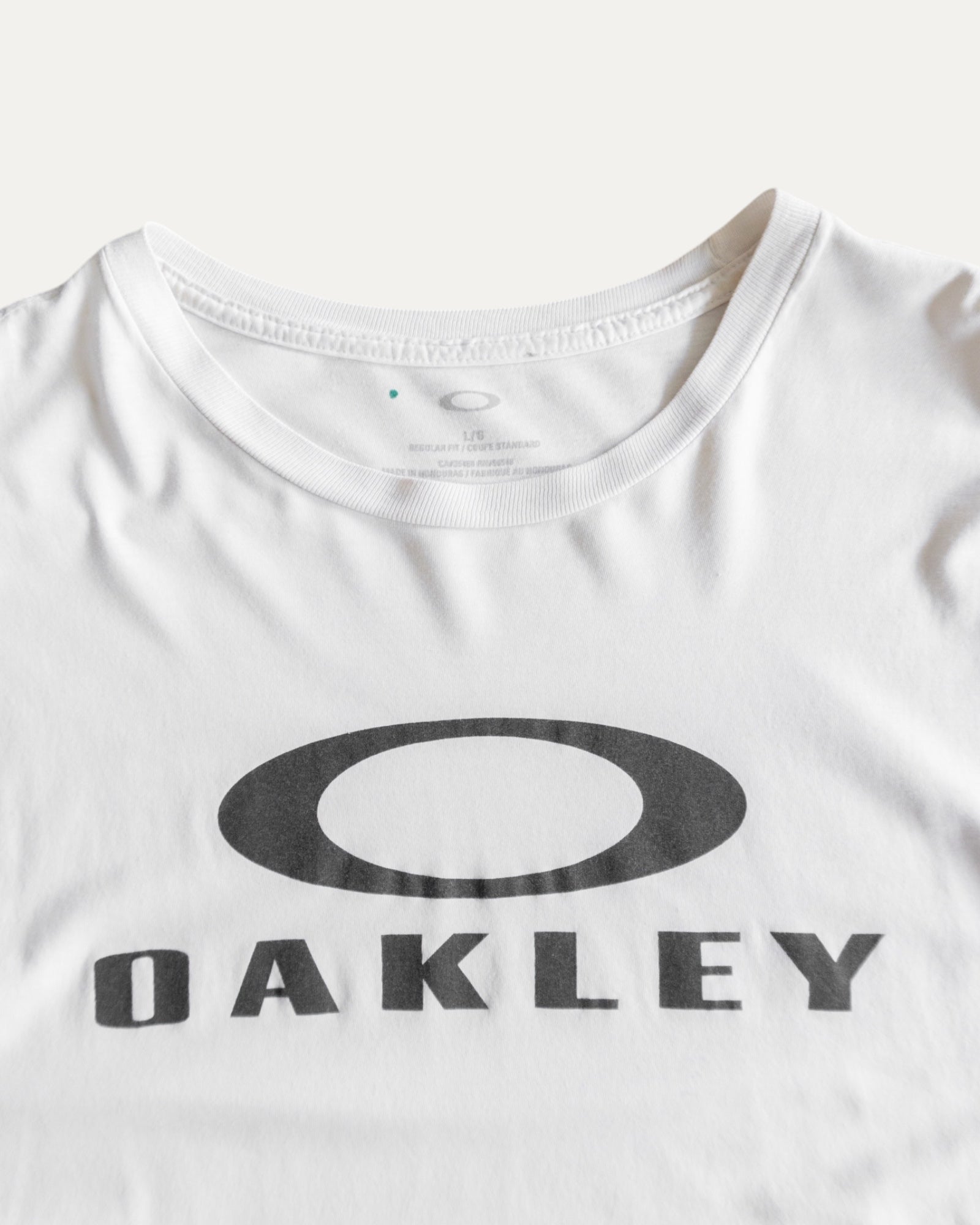 (S/M) OAKLEY TEE
