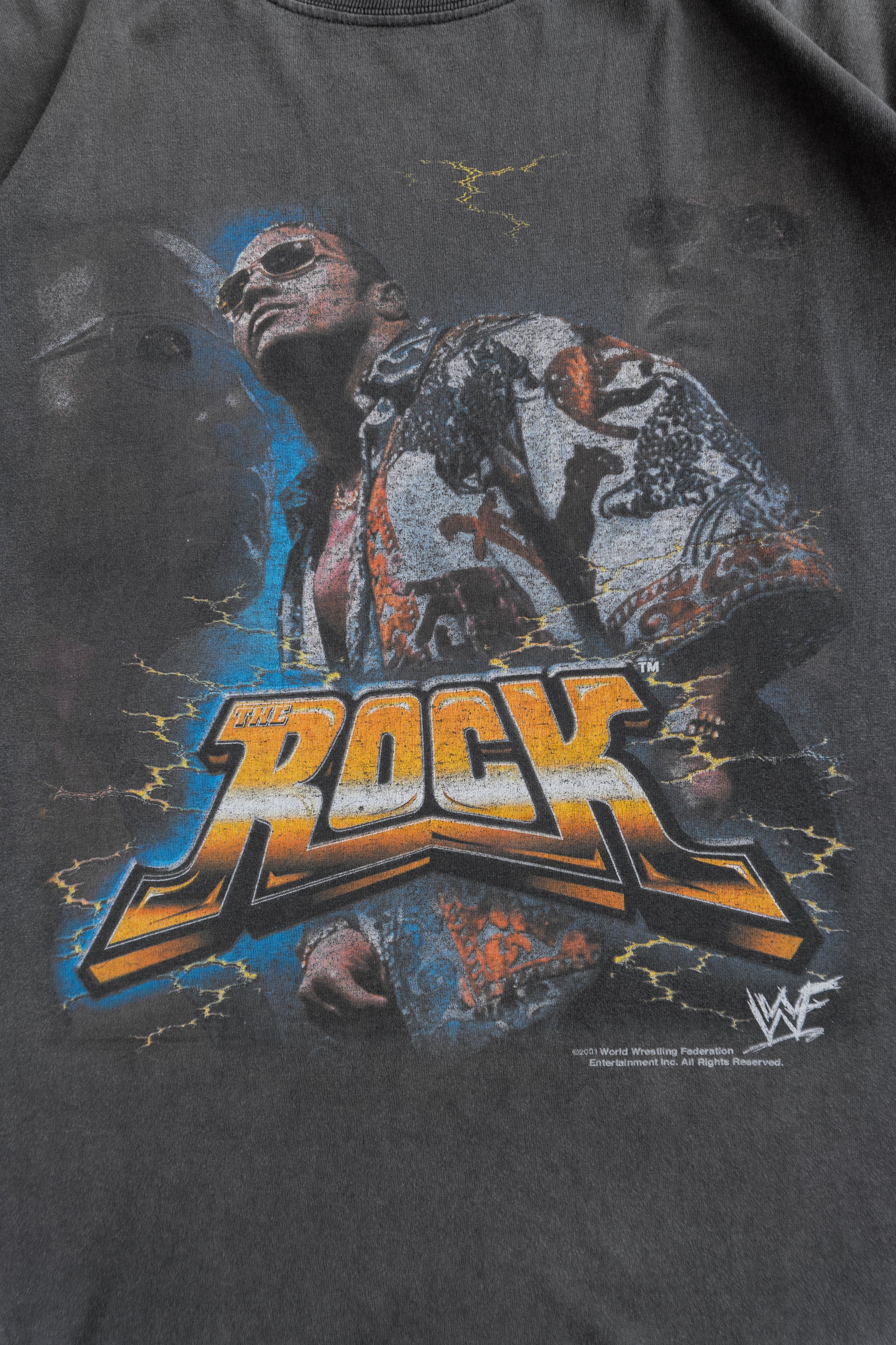 (L) RARE VINTAGE 00’S THE ROCK WWE FADED TEE