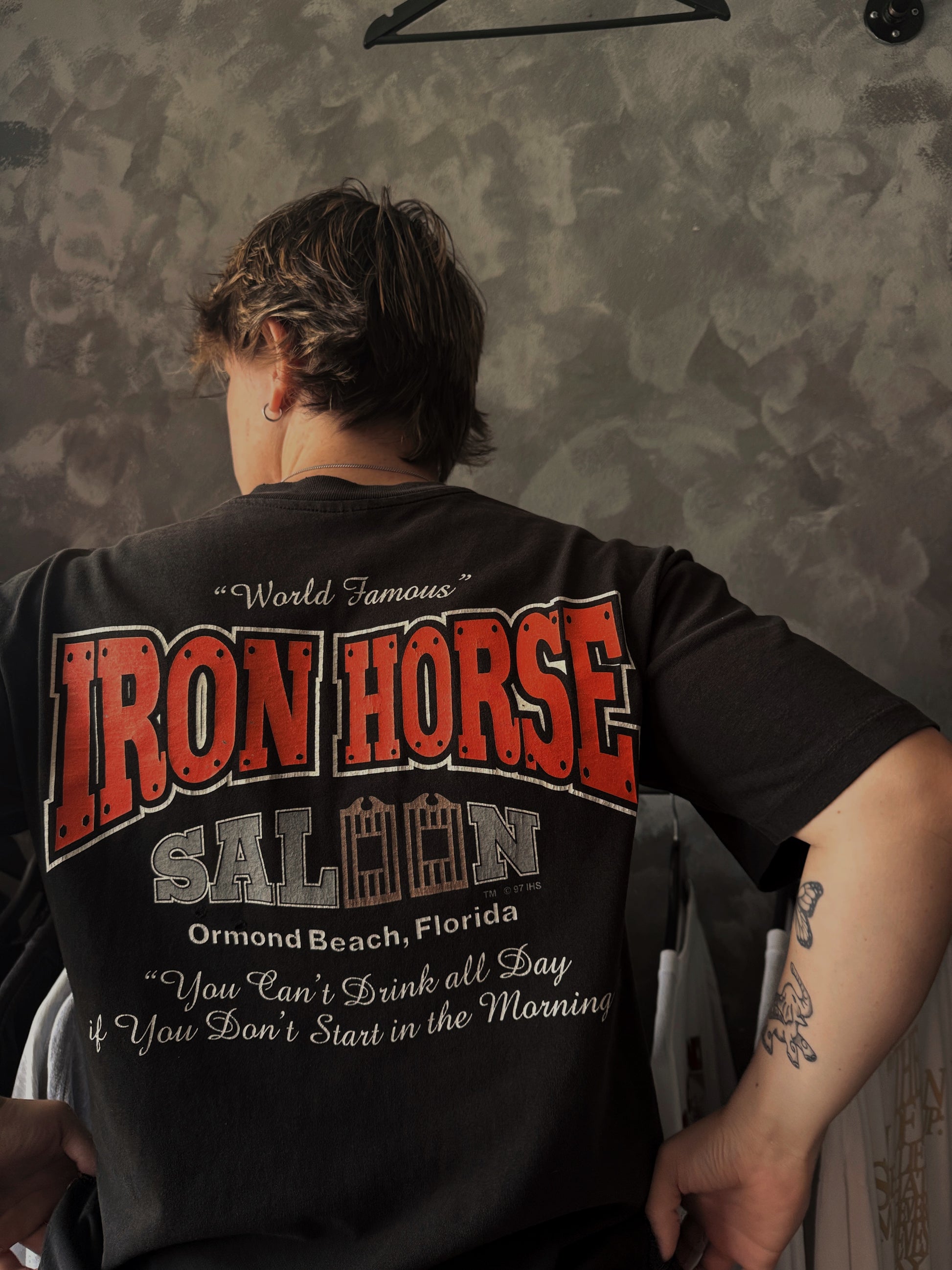 (L) 90’S VINTAGE IRON HORSE FADED POCKET TEE