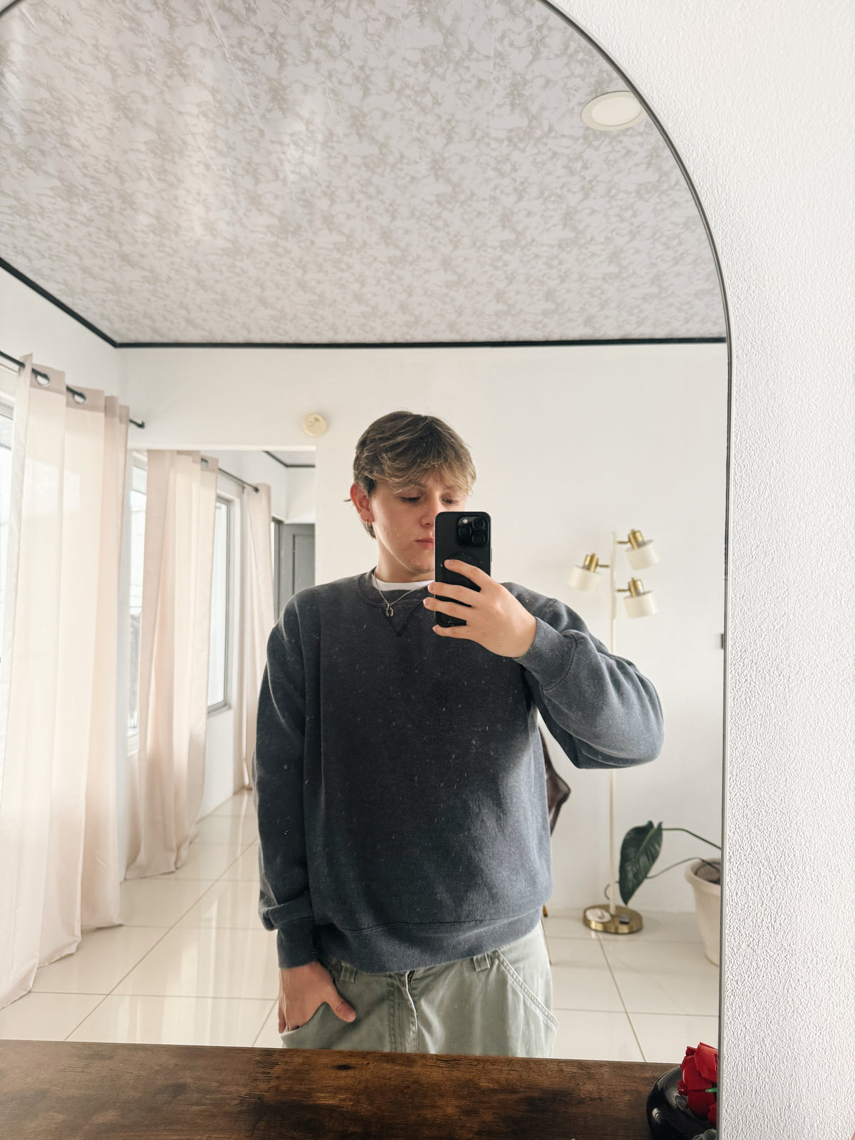 (BOXY M) VINTAGE RUSSELL BLANK CREWNECK