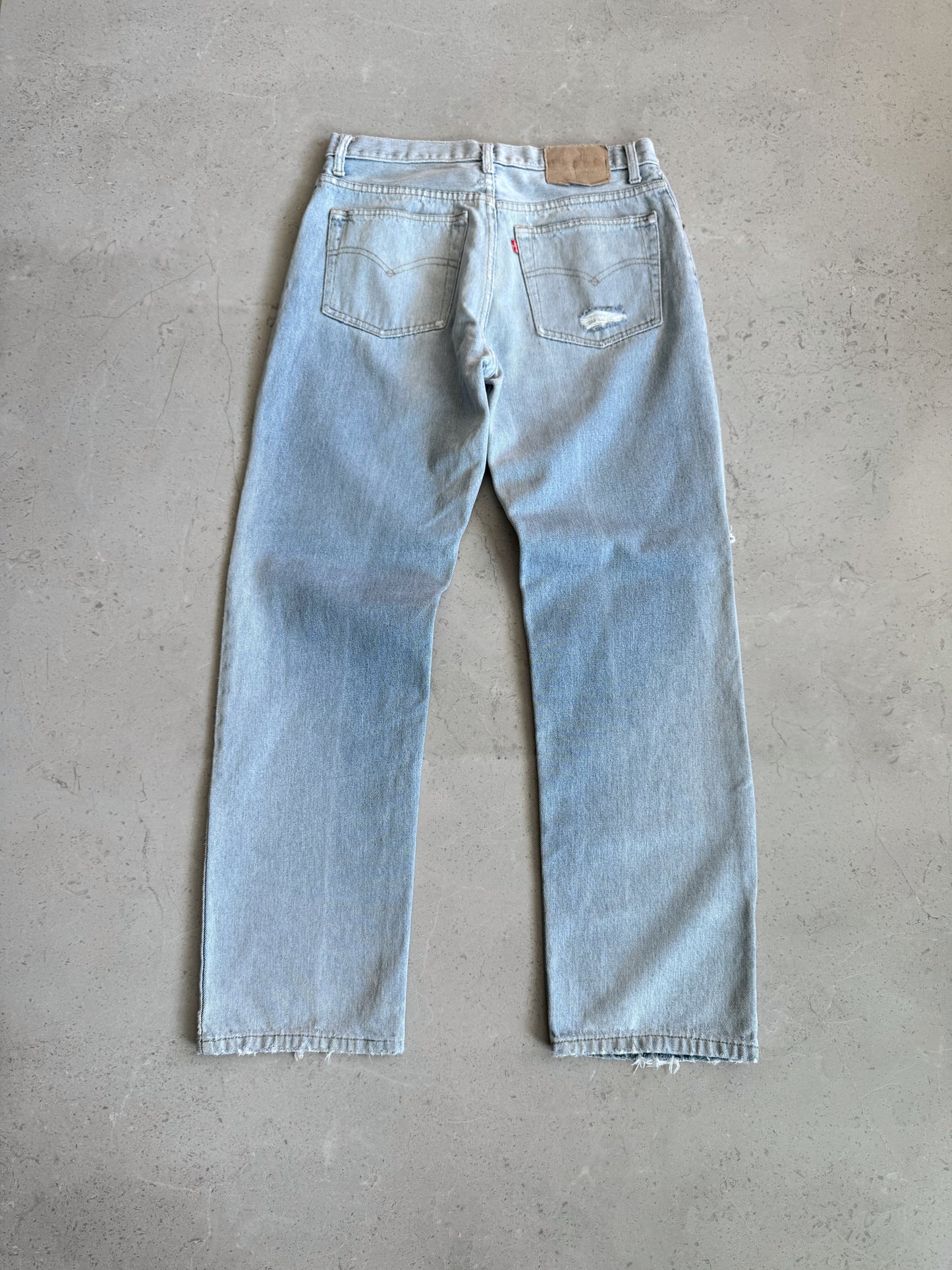 90’S VINTAGE 501 LEVIS FADED DENIM PANTS