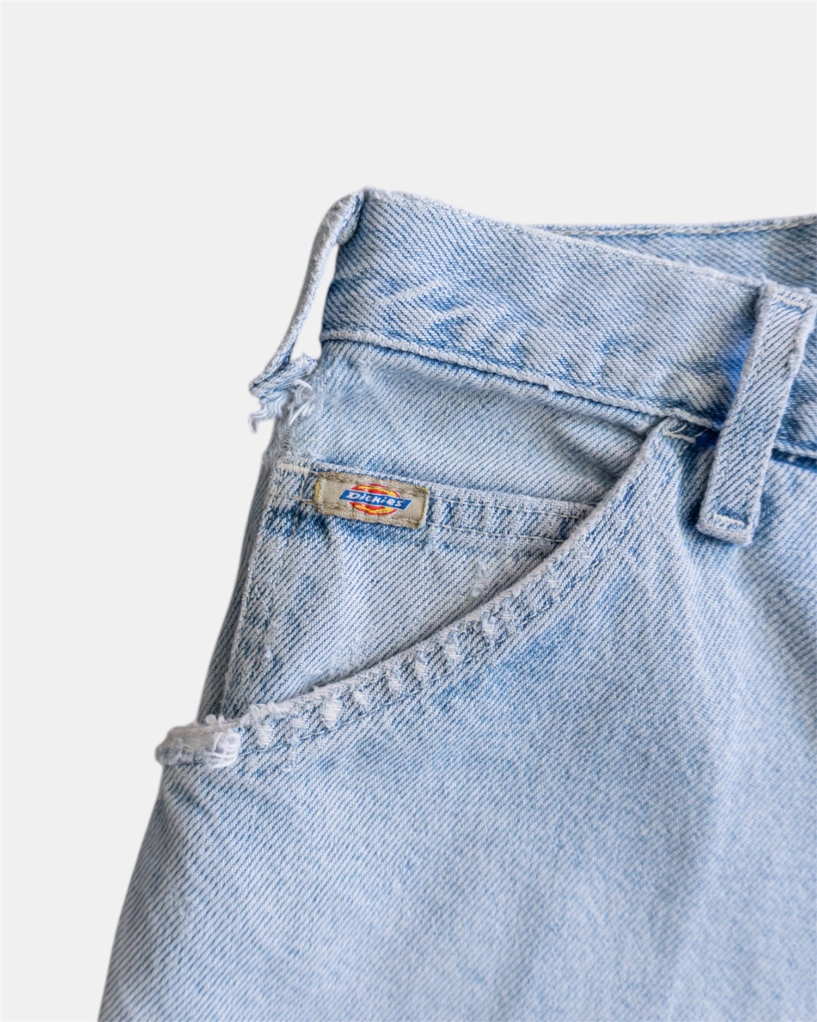 90’S VINTAGE DICKIES DENIM CARPENTER JORT - 38