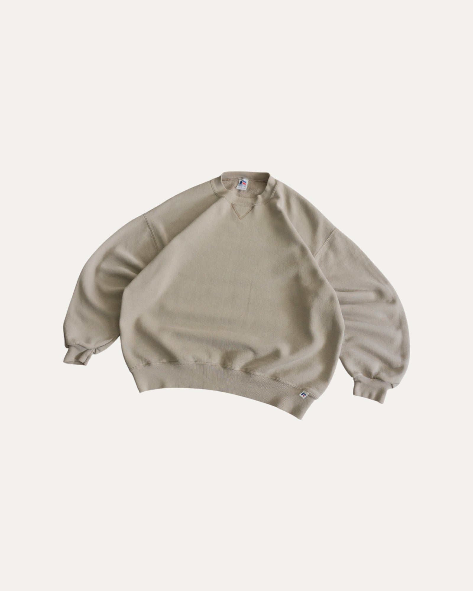 (BOXY L) 90’S VINTAGE RUSSELL CREWNECK