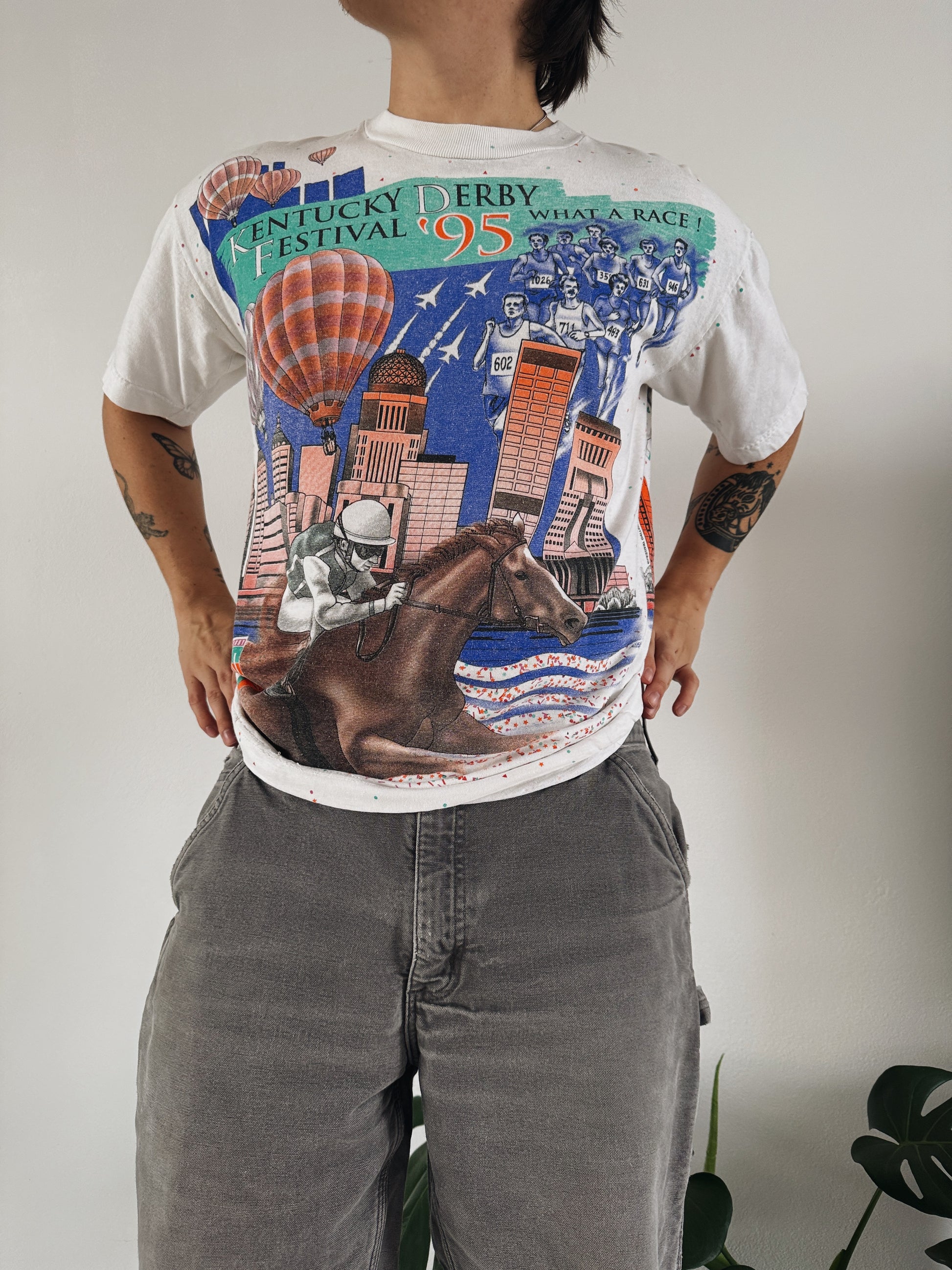 (M) VINTAGE 1995 KENTUCHY DERBY FESTIVAL AOP TEE
