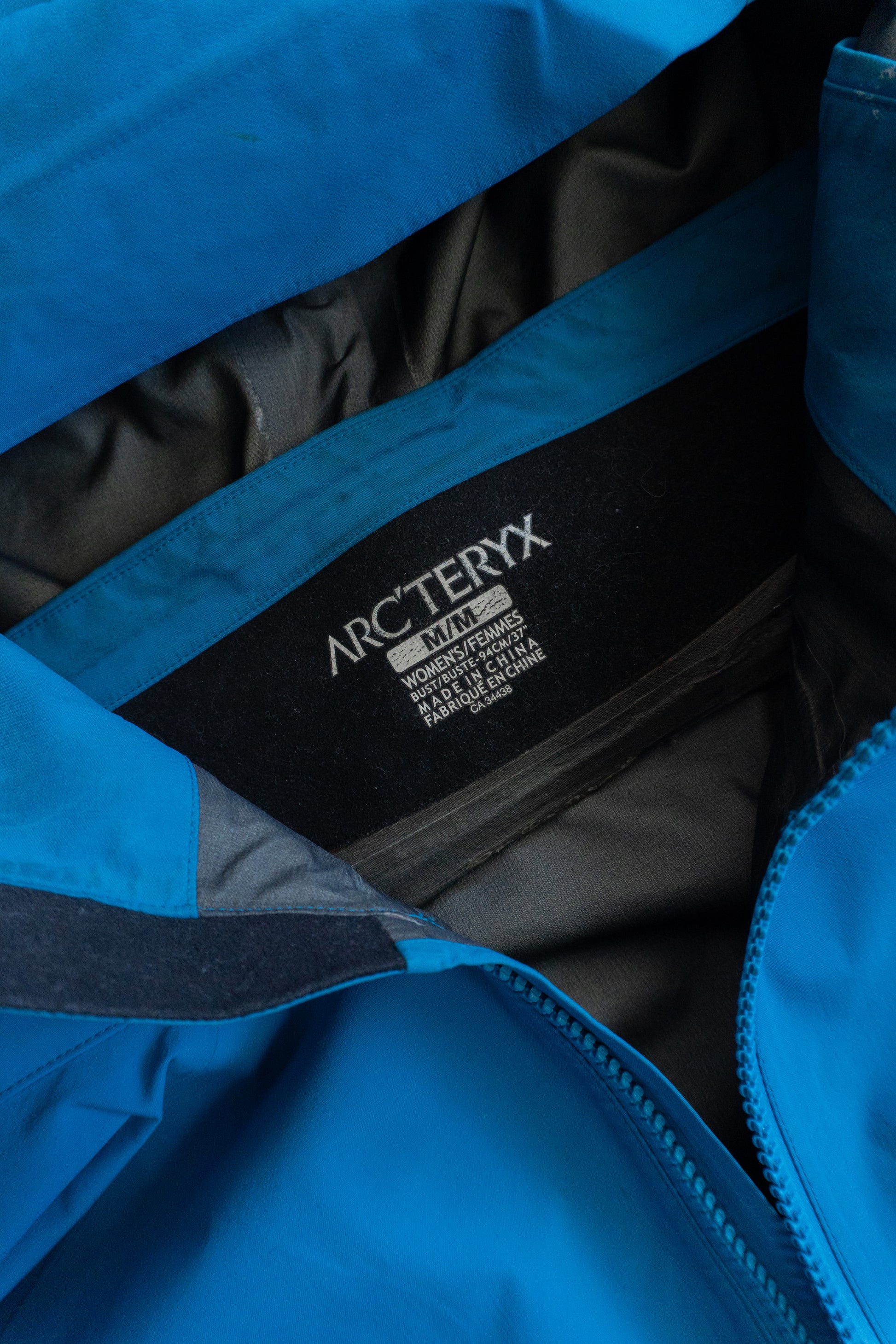 (S/M) ARC’TERYX BETA GORETEX JACKET