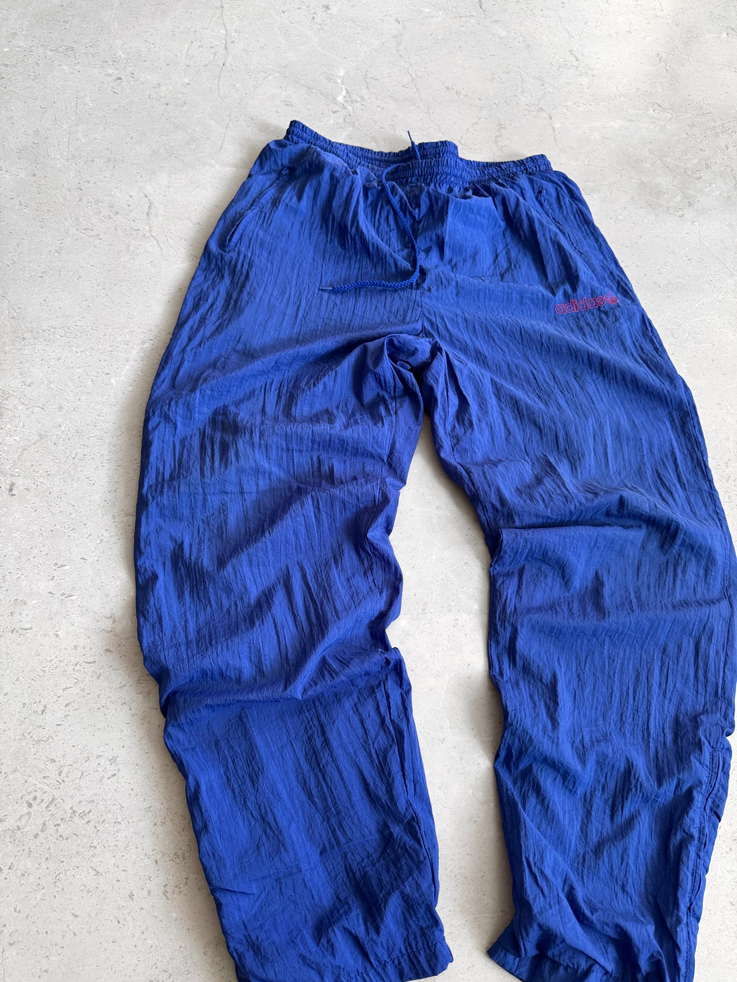 (L) VINTAGE ADIDAS TRACK PANTS