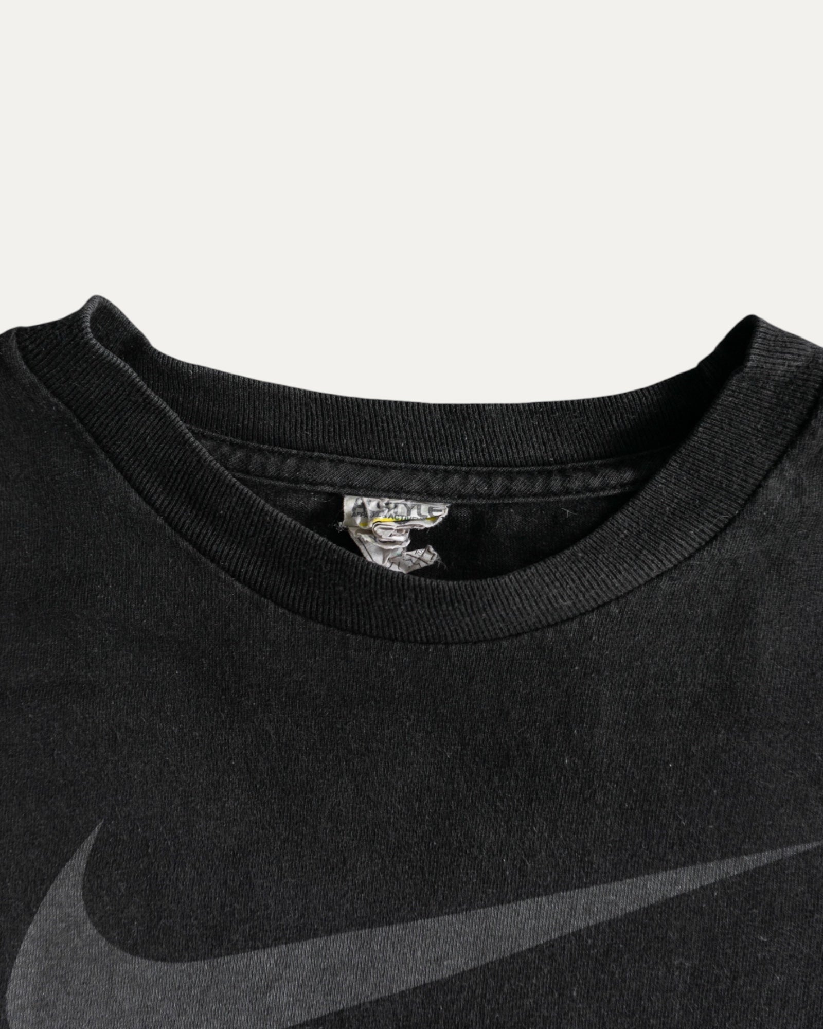 (S) VINTAGE NIKE AMAZING FADED TEE
