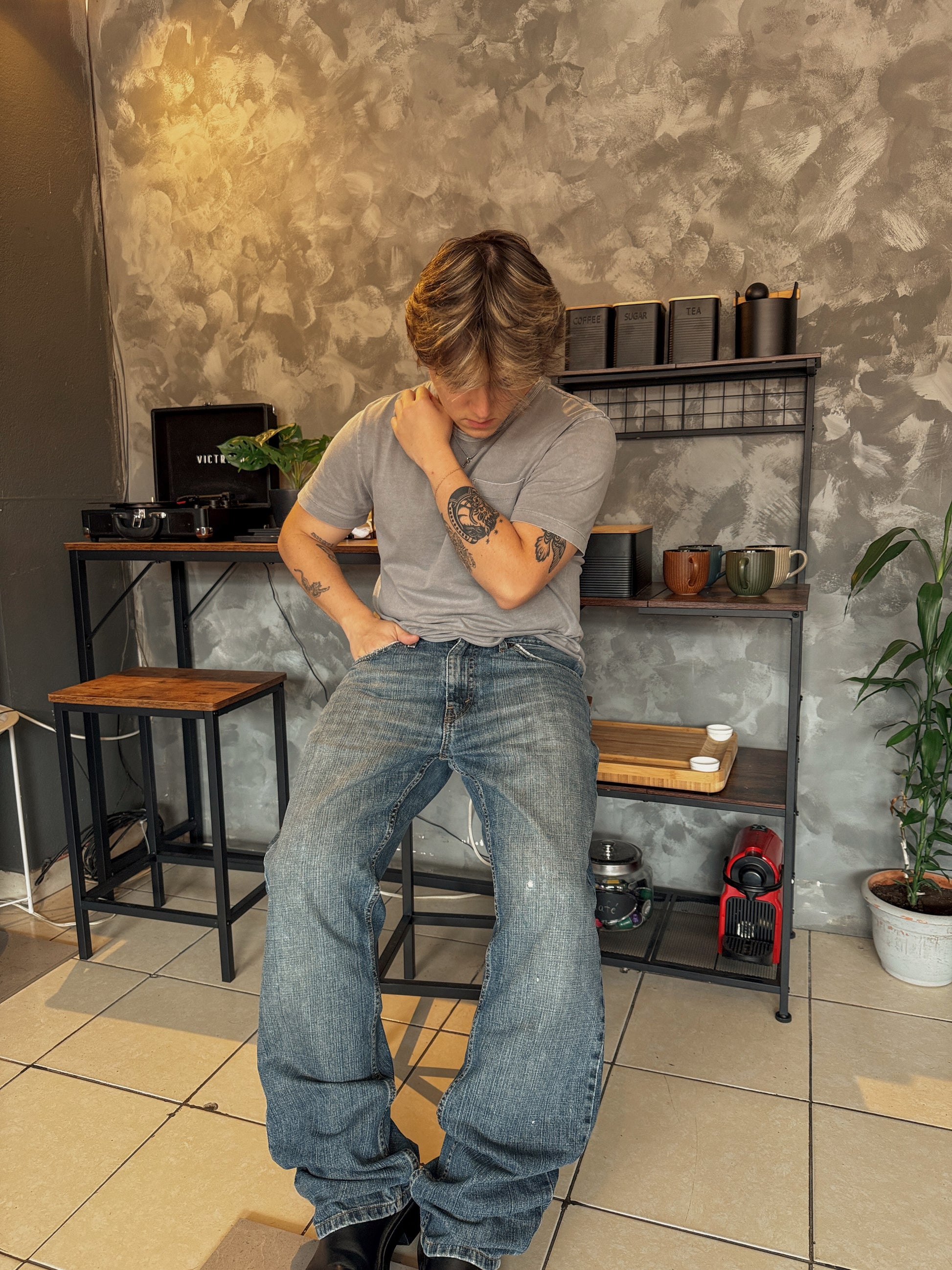 VINTAGE LEVIS 559 FADED JEANS - 34x32