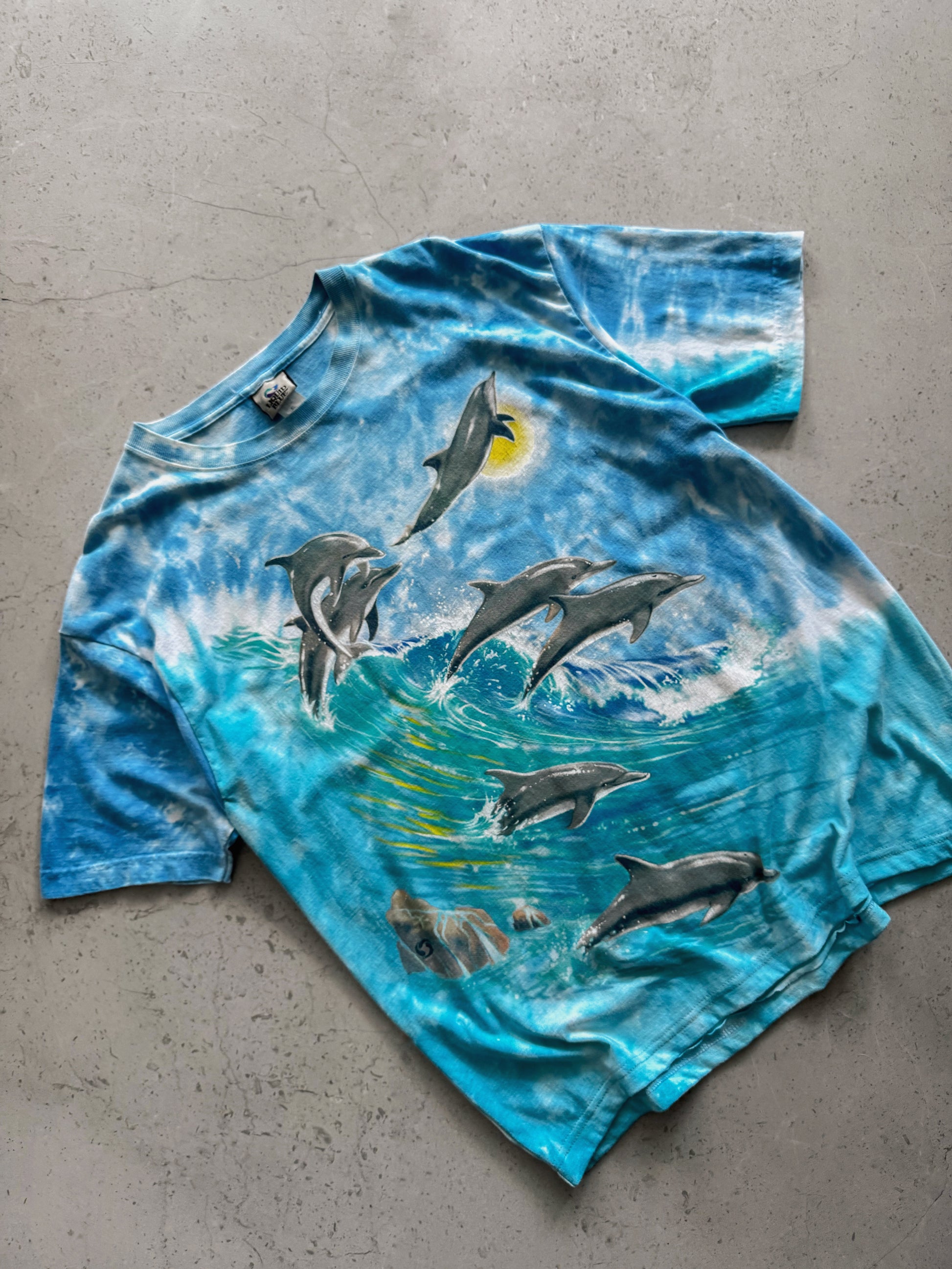 (XL) VINTAGE LIQUID BLUE DOLPHIN AOP OCEAN TEE