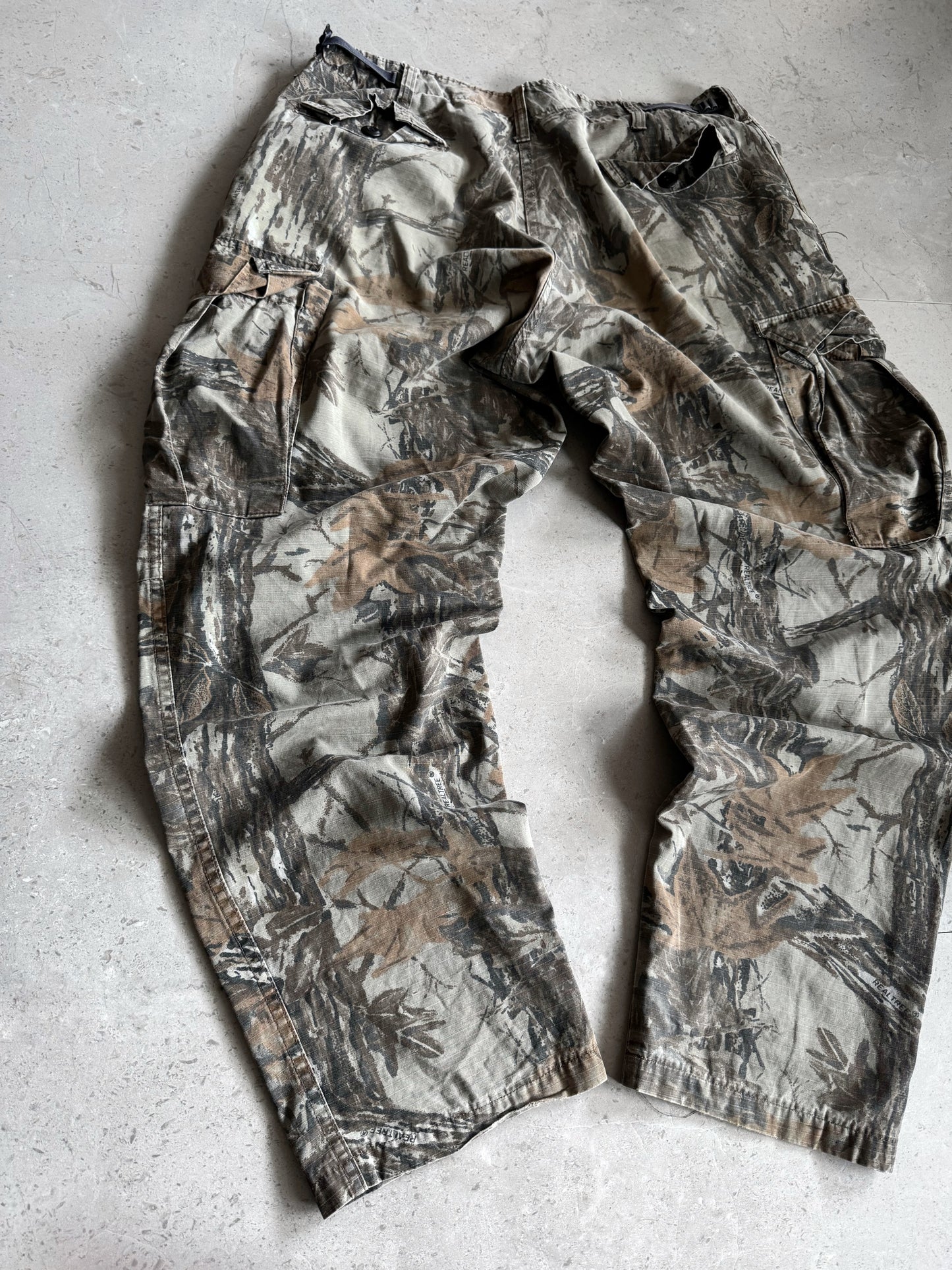 VINTAGE REALTREE CAMO PANTS (36x32)