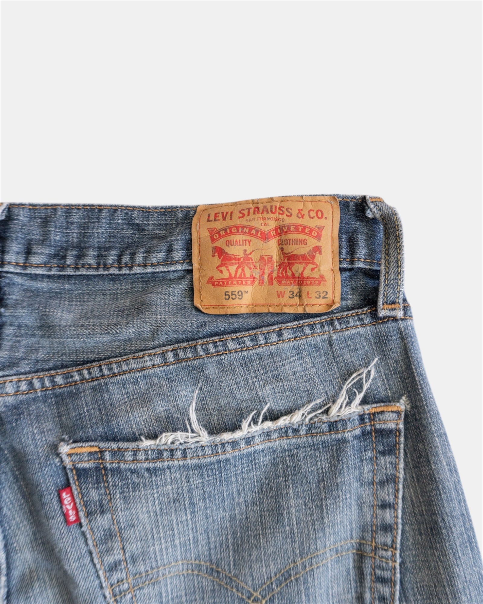 VINTAGE LEVIS 559 FADED JEANS - 34x32
