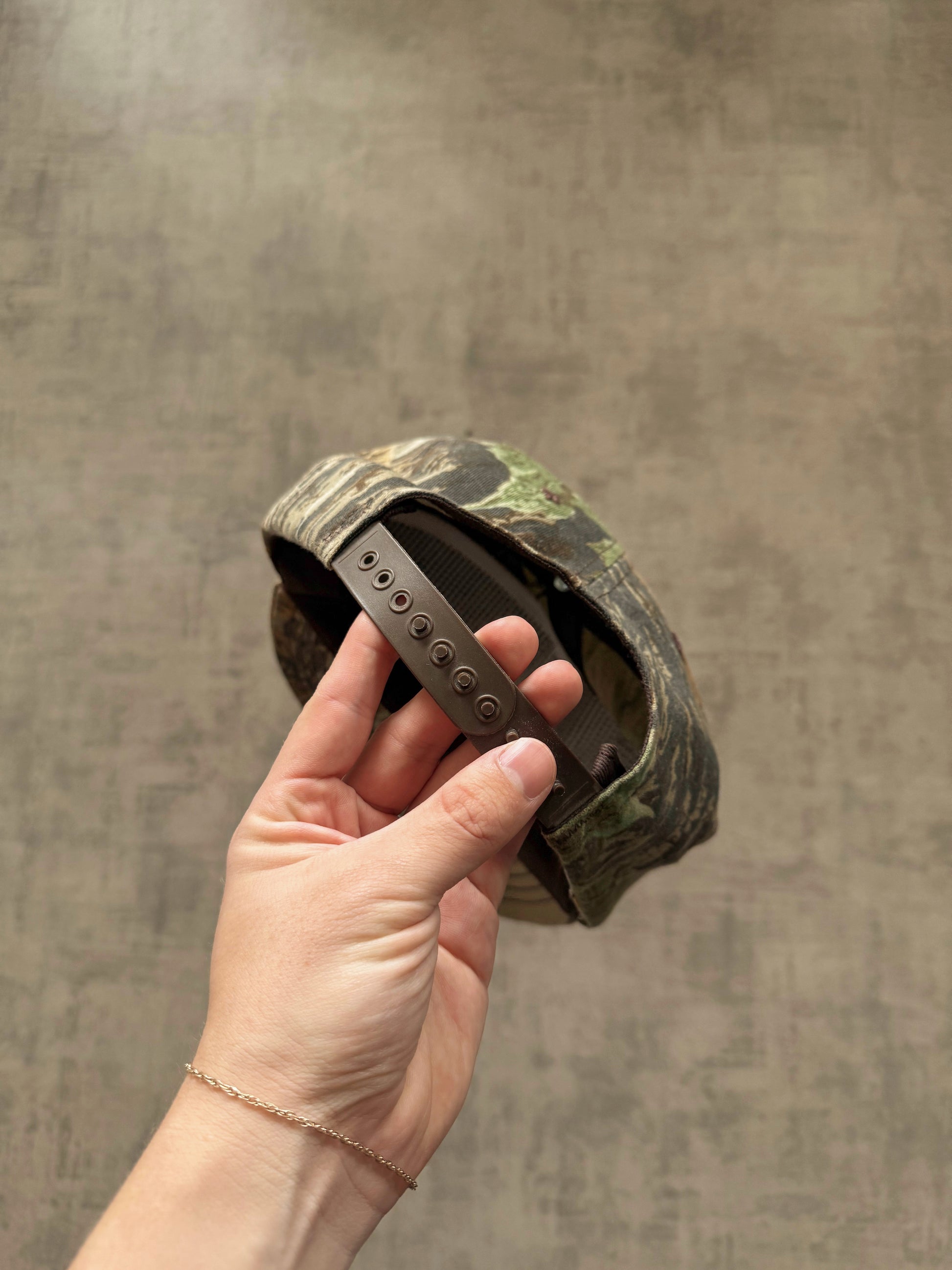 VINTAGE REALTREE CAMO HAT