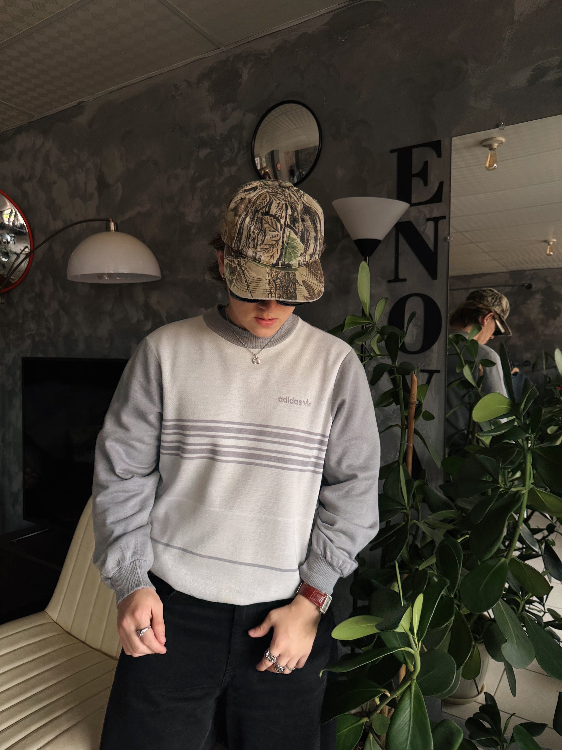 (M) 80’S VINTAGE ADIDAS SWEATER