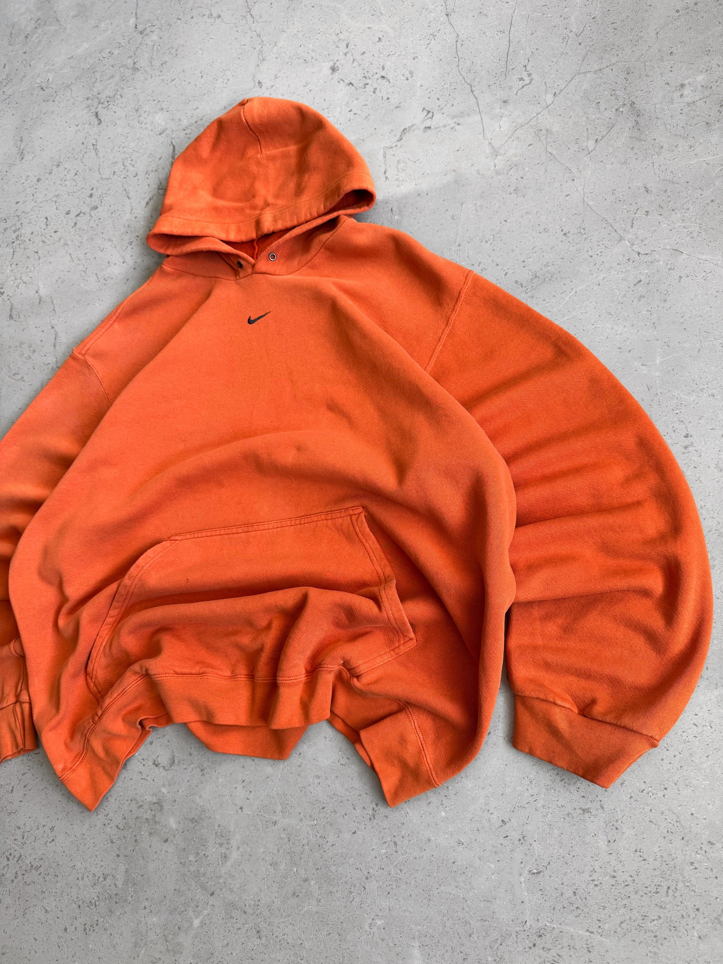 (BOXY L-XL) 00’S VINTAGE NIKE CENTER ORANGE HOODIE