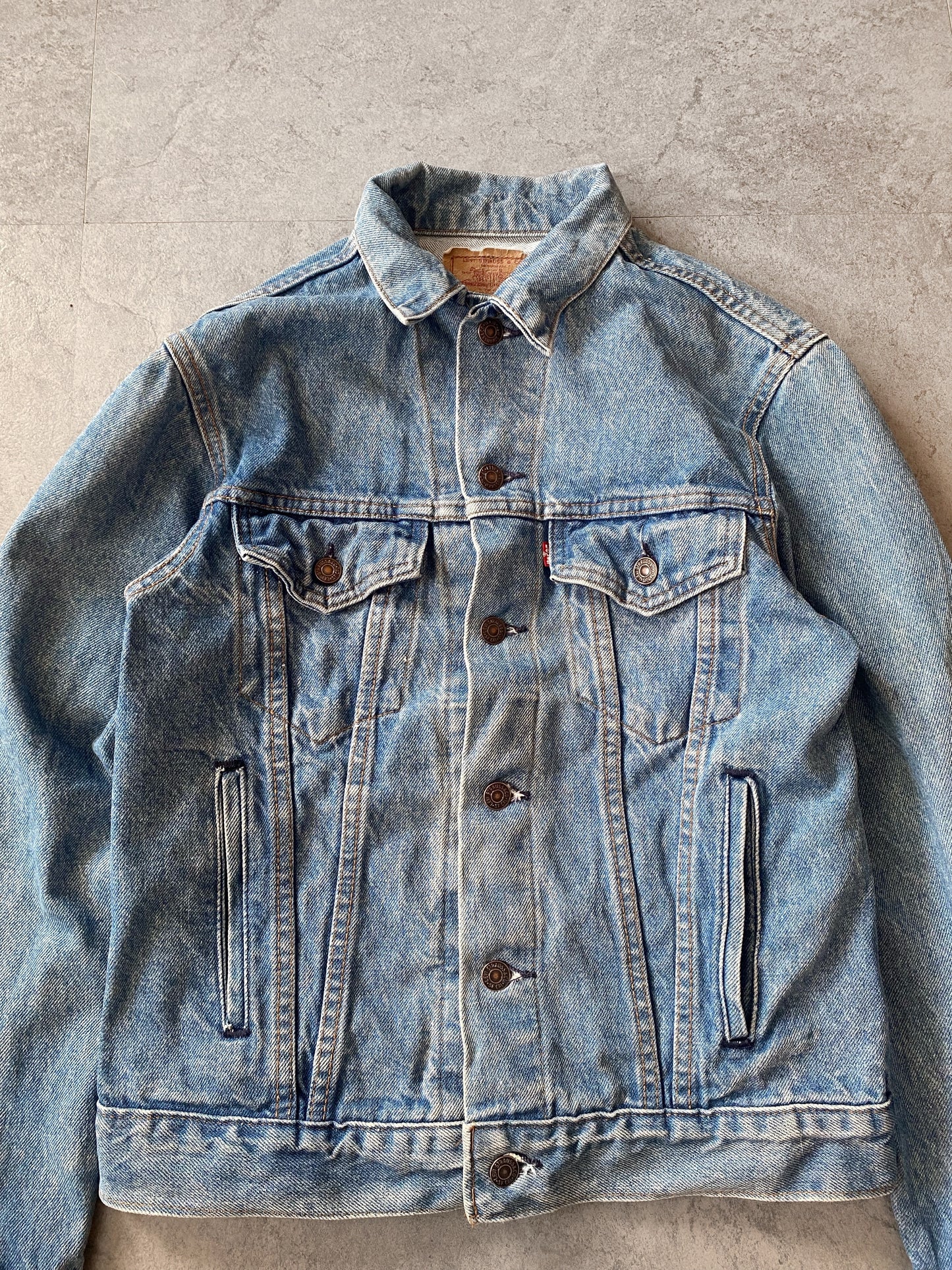 90s Vintage Levi’s Denim Jacket