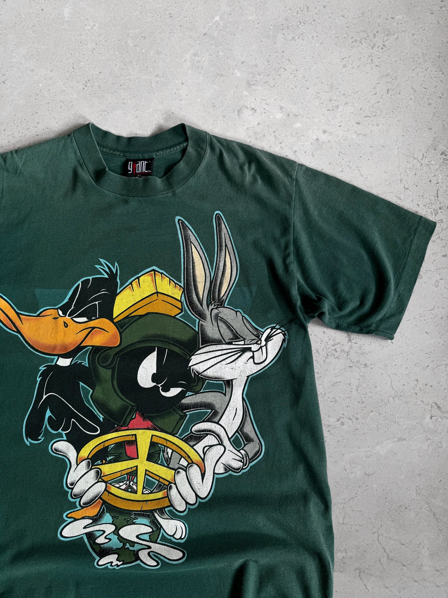 (L) 90’s Vintage Rare Looney Tunes Giant Tee