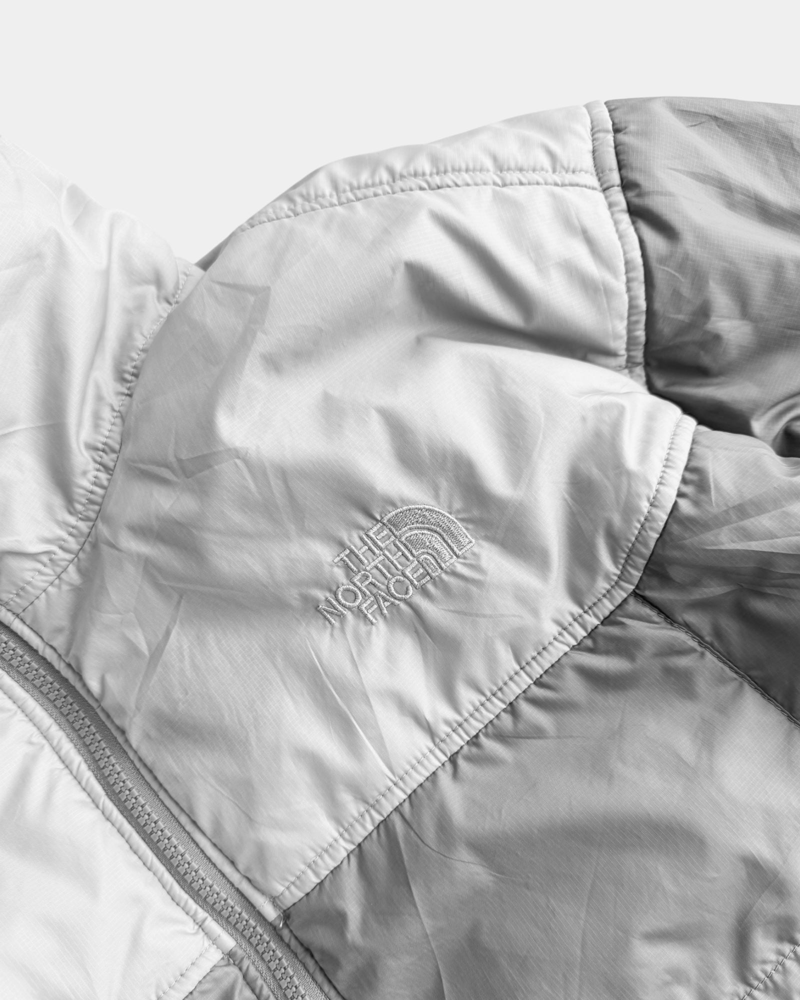 (L) THE NORTH FACE PUFFER JACKET